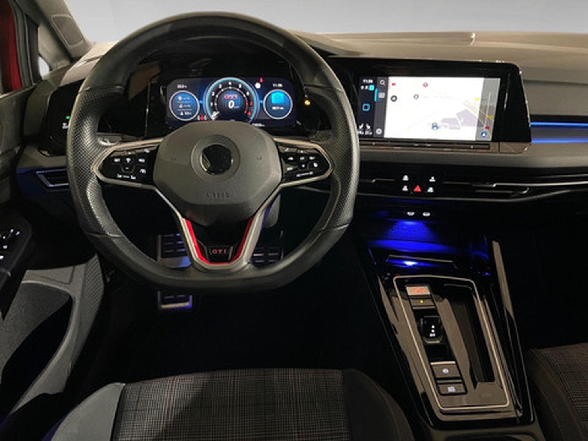 VW Golf 2.0 TSI GTI (2022) - Photo 6
