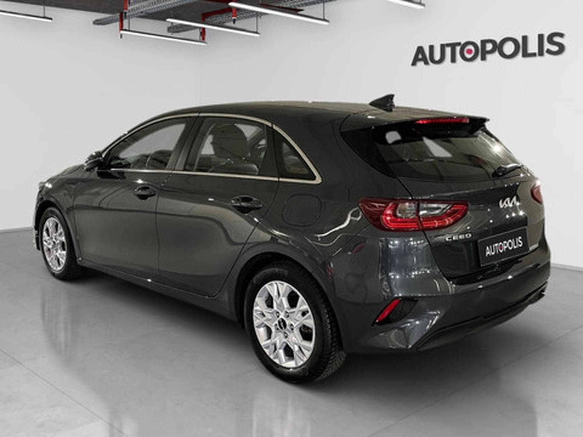 Kia Ceed Pulse 1.0 T-GDI 120 MHEV DCT ISG (2024) - Photo 13
