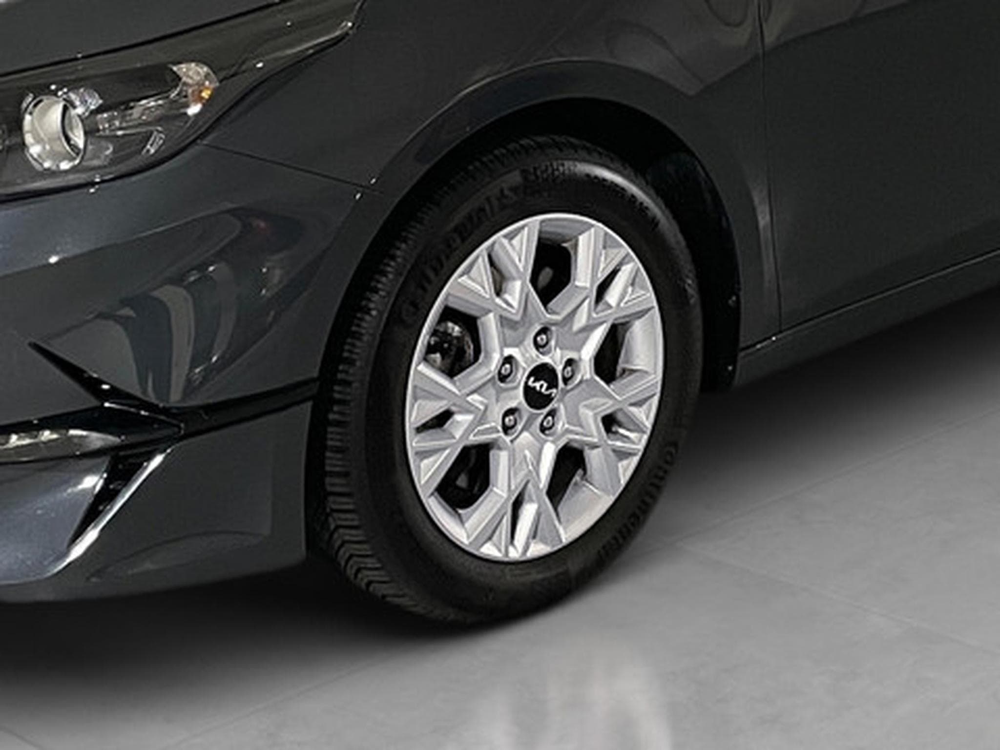 Kia Ceed Pulse 1.0 T-GDI 120 MHEV DCT ISG (2024) - Photo 20