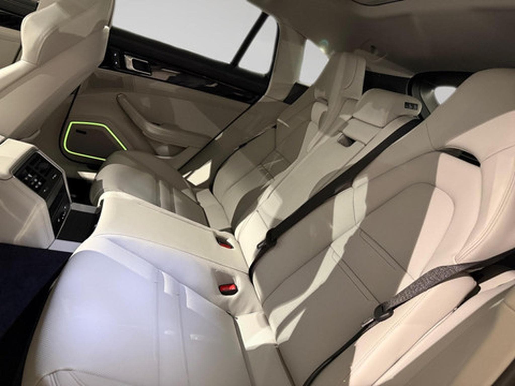 Porsche Panamera 2.9 Sport Turismo 4 E-Hybrid (2023) - Photo 11