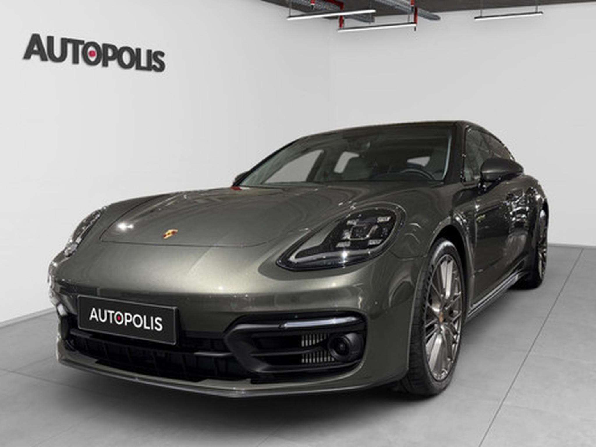 Porsche Panamera 2.9 Sport Turismo 4 E-Hybrid (2023) - Photo 17