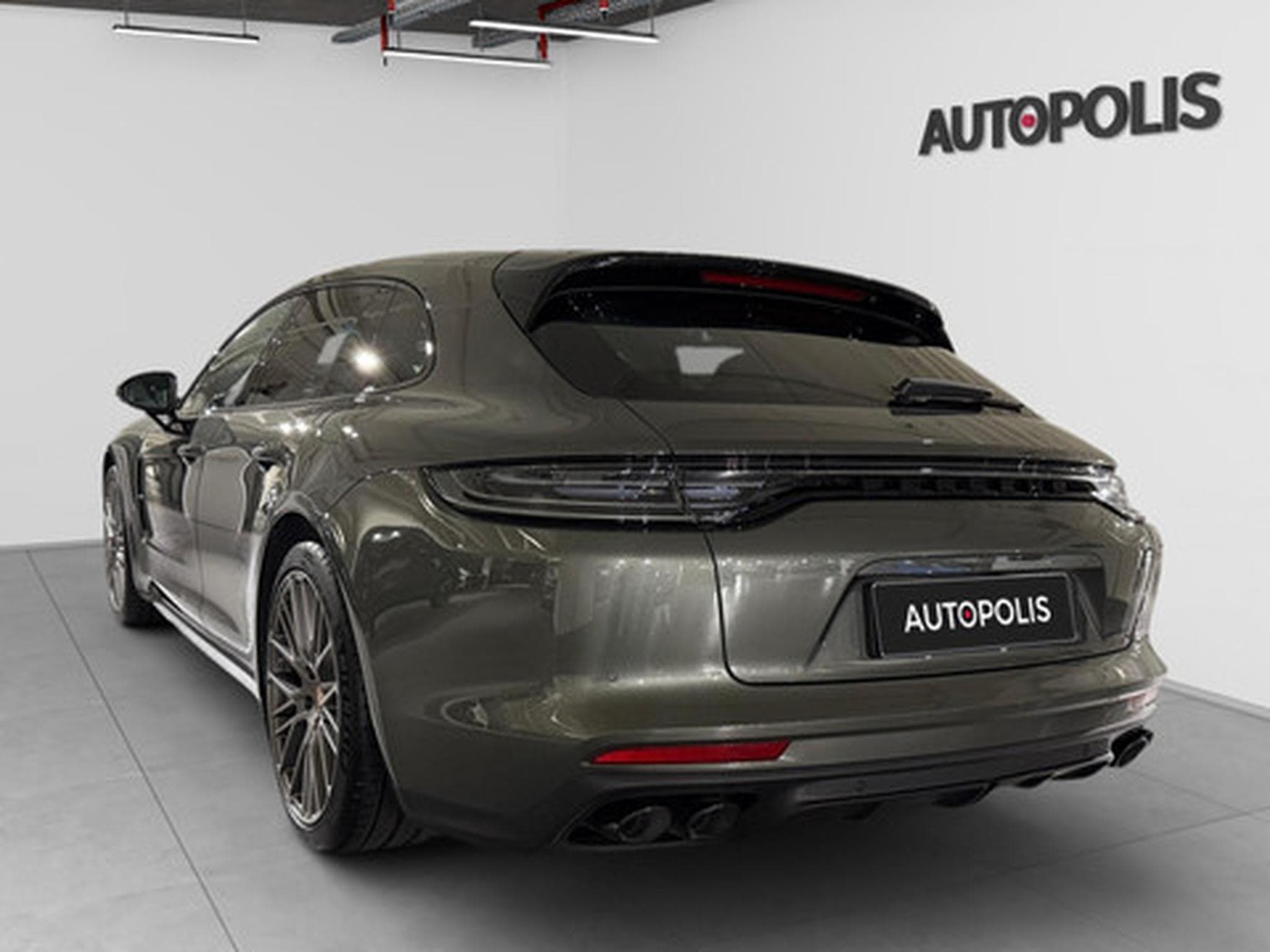 Porsche Panamera 2.9 Sport Turismo 4 E-Hybrid (2023) - Photo 18