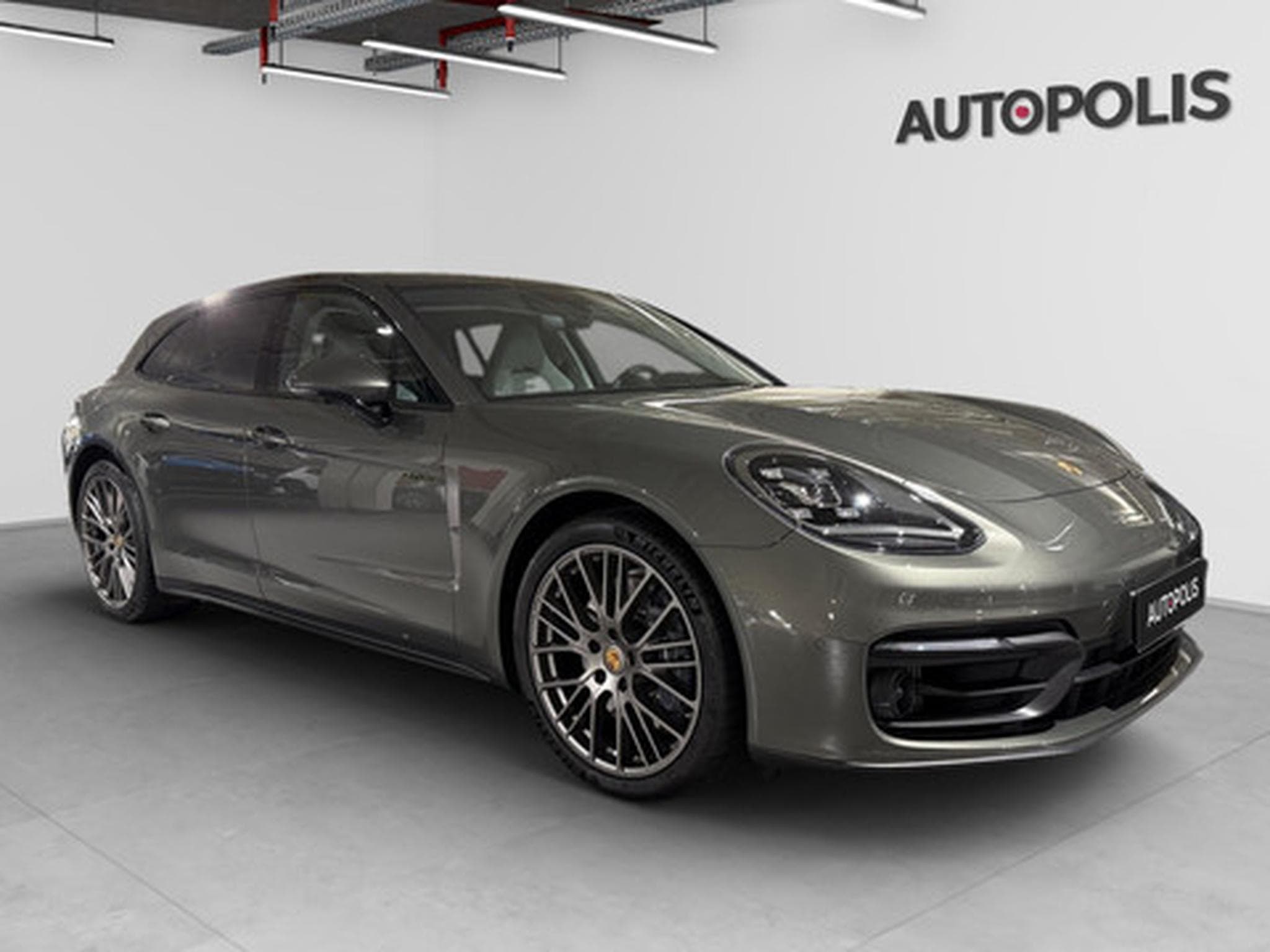 Porsche Panamera 2.9 Sport Turismo 4 E-Hybrid (2023) - Photo 19