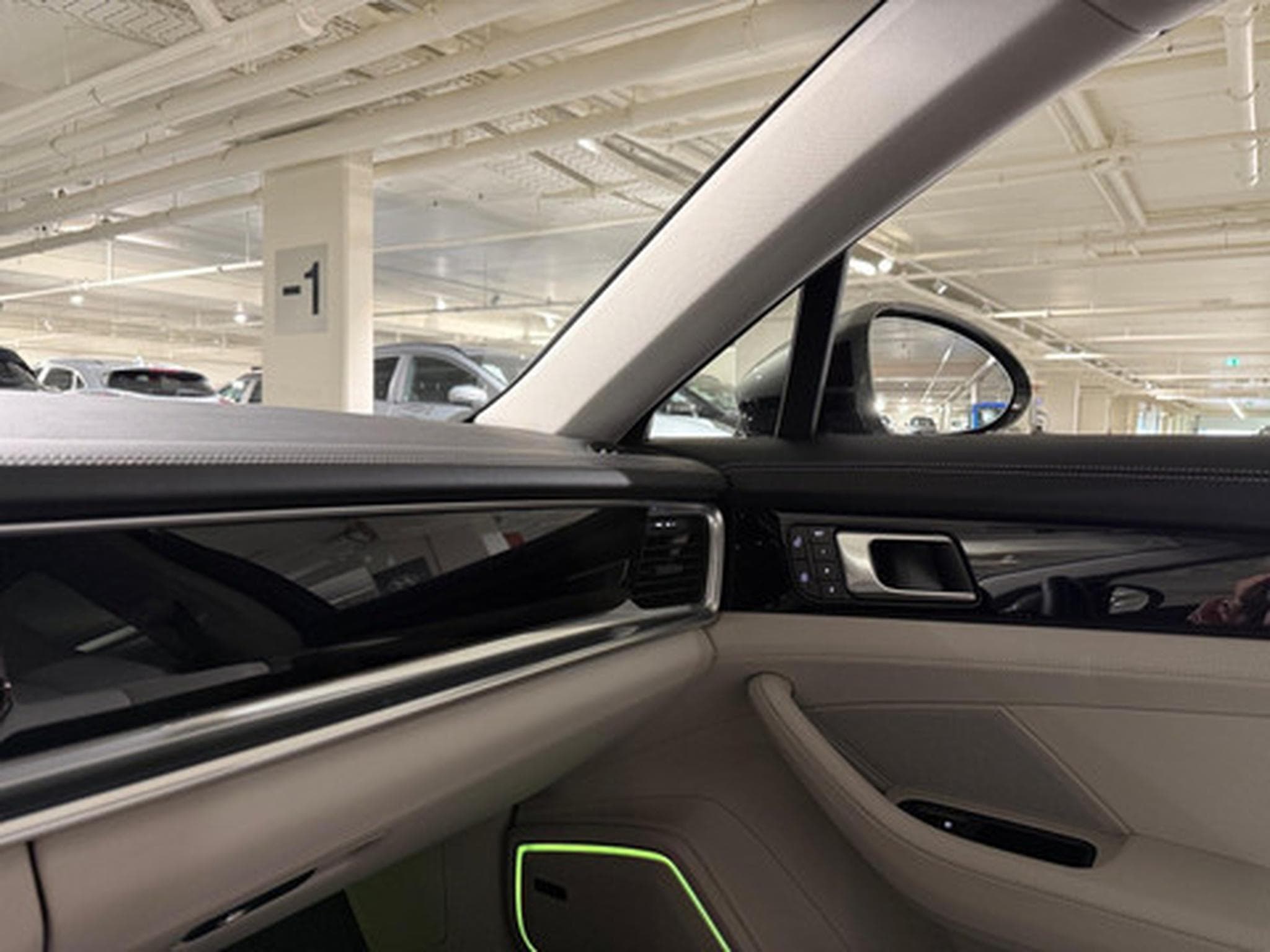 Porsche Panamera 2.9 Sport Turismo 4 E-Hybrid (2023) - Photo 9