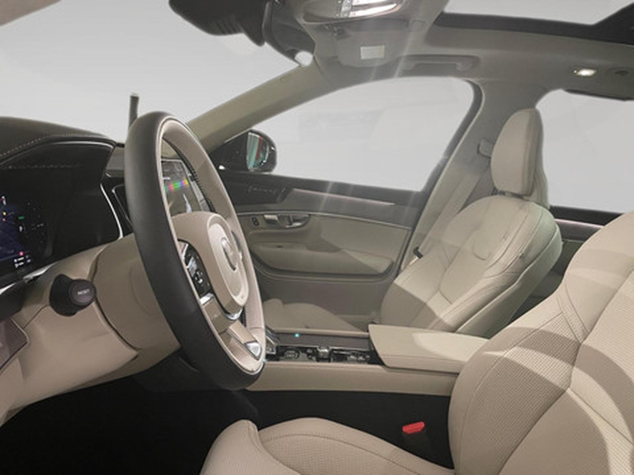 Volvo XC90 2.0 T8 4WD Plus Dark Aut. (2025) - Photo 4
