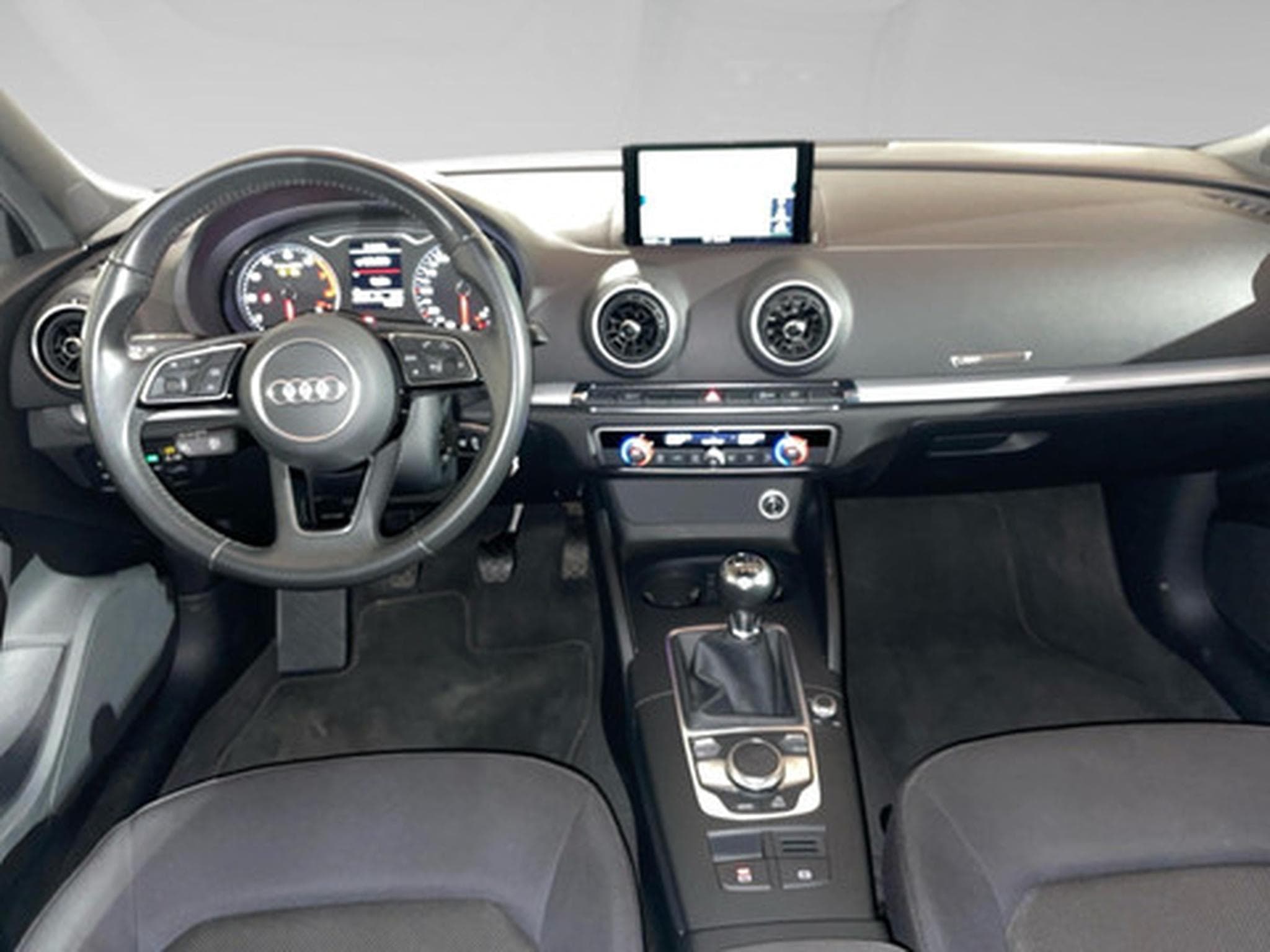 Audi A3 35 TFSI edition one Sportback (2018) - Photo 5