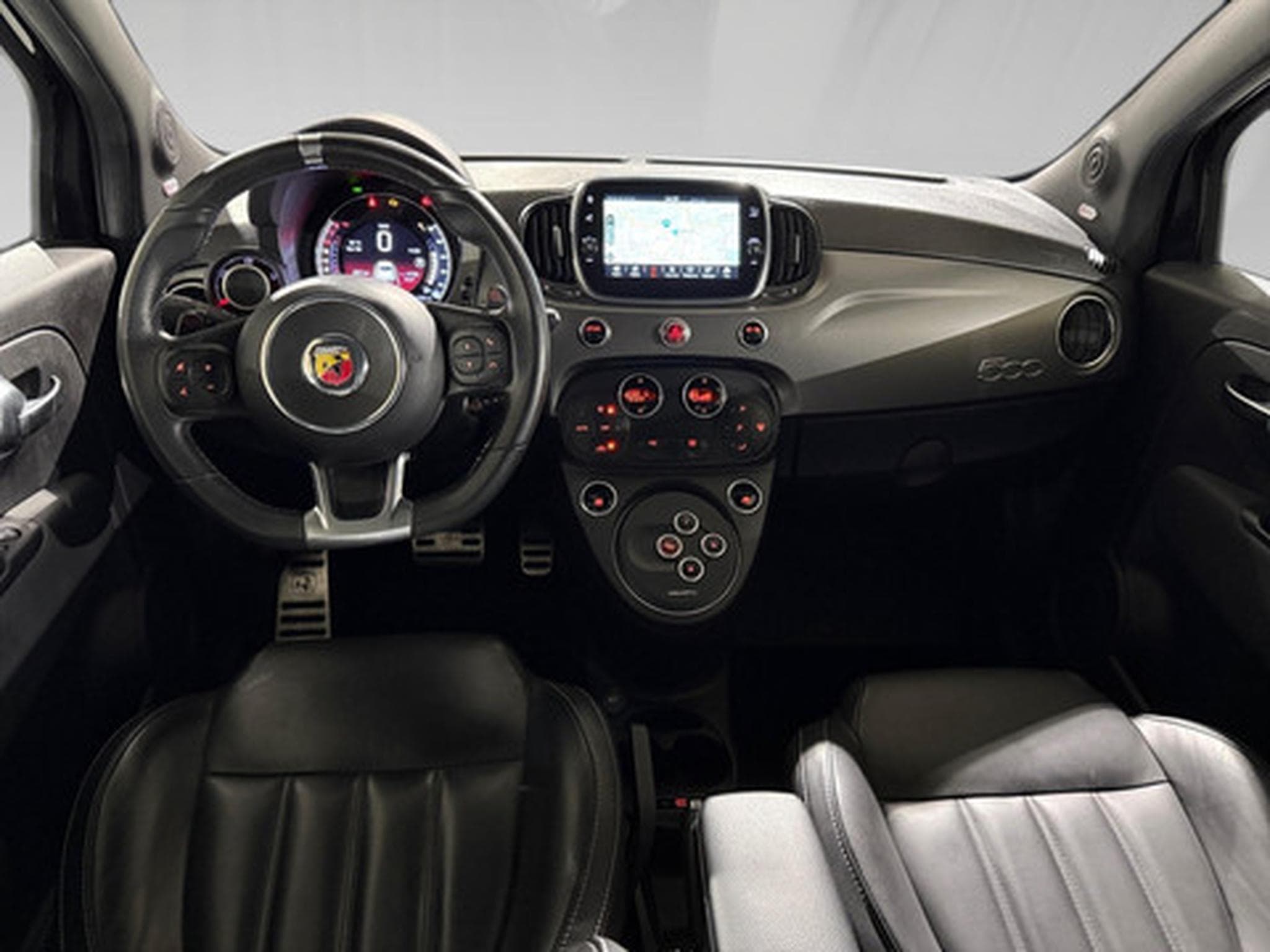 Abarth 500 1.4 T-Jet 595 121kW Turismo (2020) - Photo 5