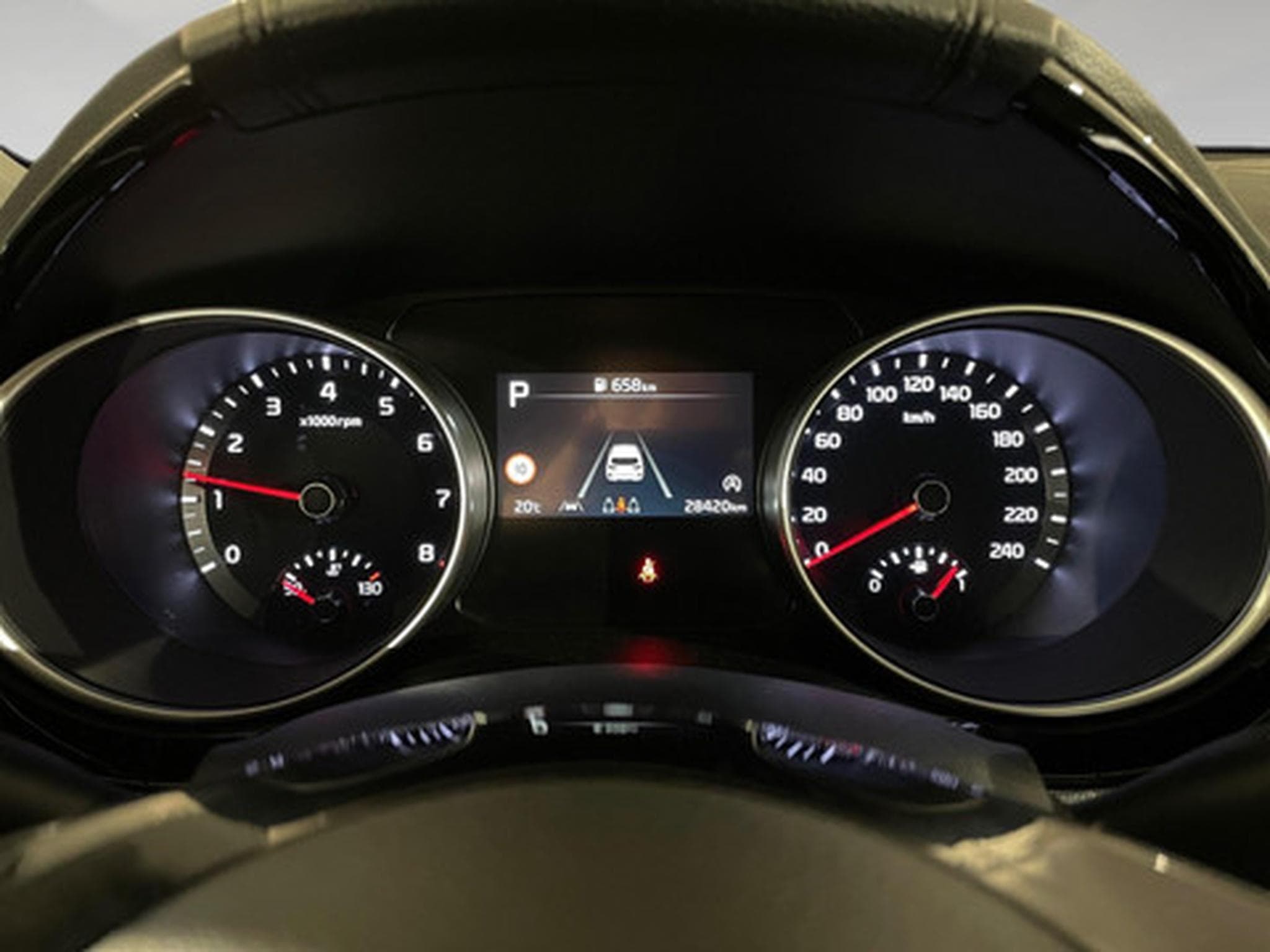 Kia Ceed Pulse 1.0 T-GDI 120 MHEV DCT ISG (2024) - Photo 2
