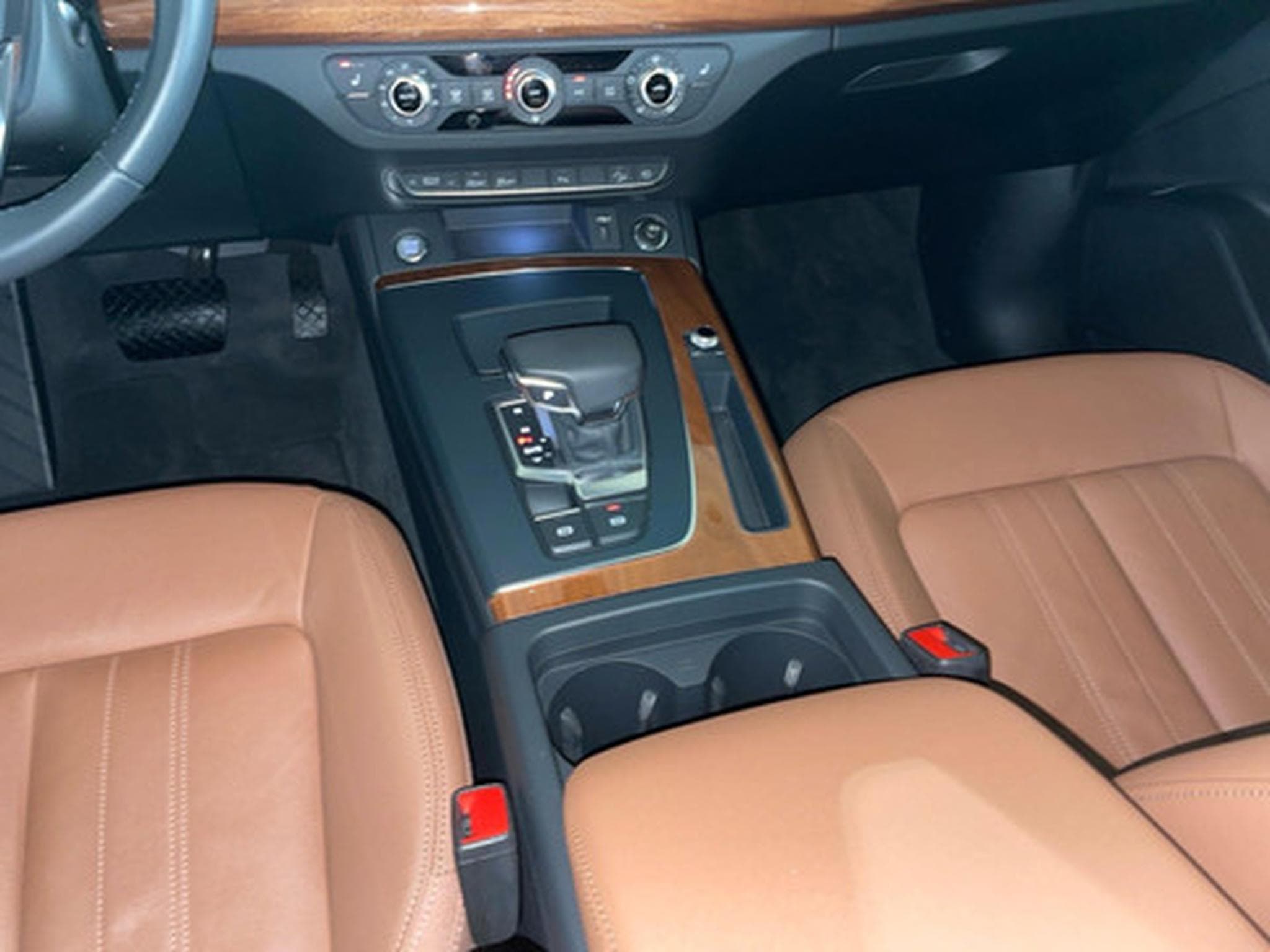 Audi Q5 Sportback 40 TDI S tronic quattro S line (2022) - Photo 10