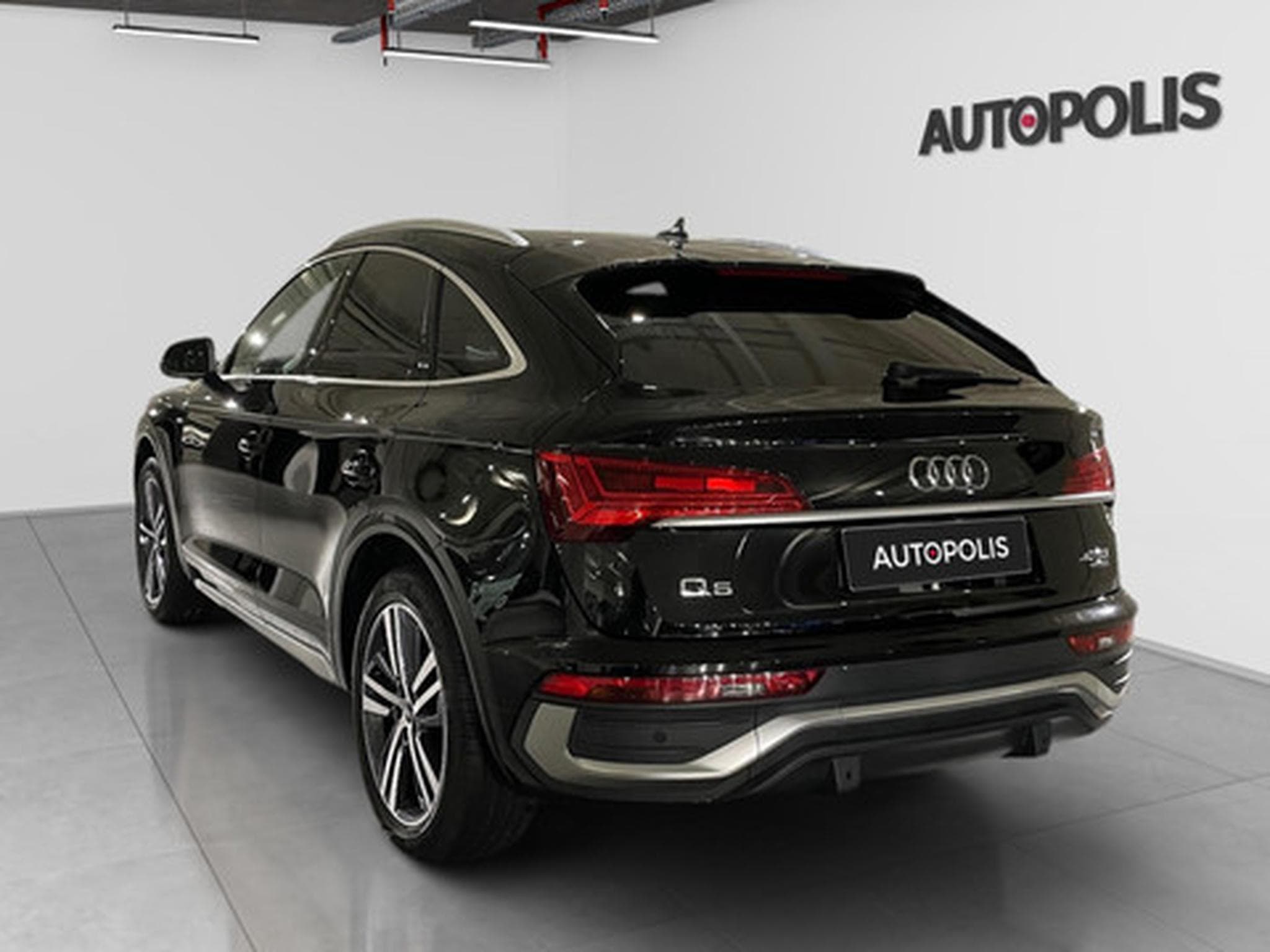 Audi Q5 Sportback 40 TDI S tronic quattro S line (2022) - Photo 18