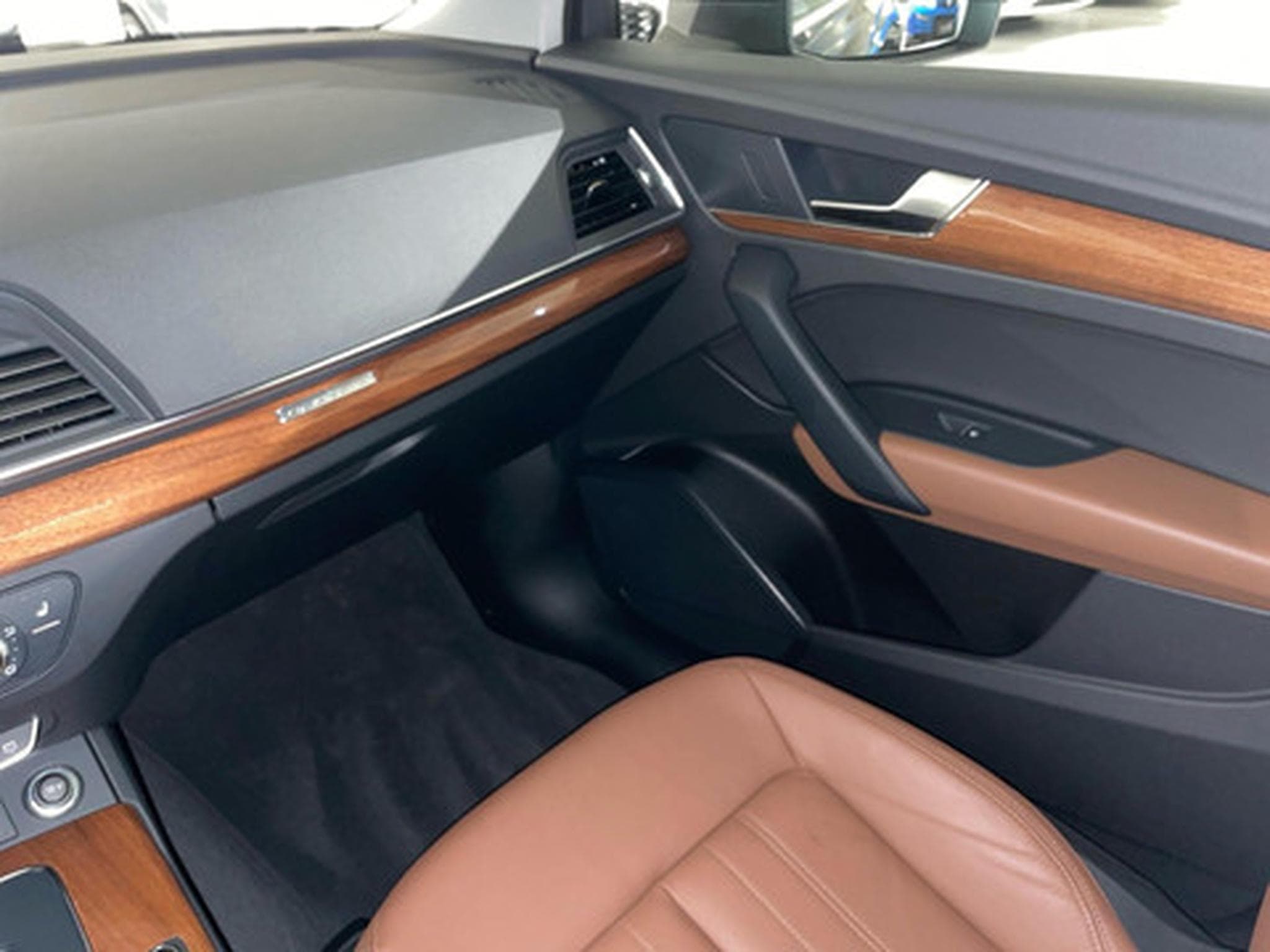 Audi Q5 Sportback 40 TDI S tronic quattro S line (2022) - Photo 9