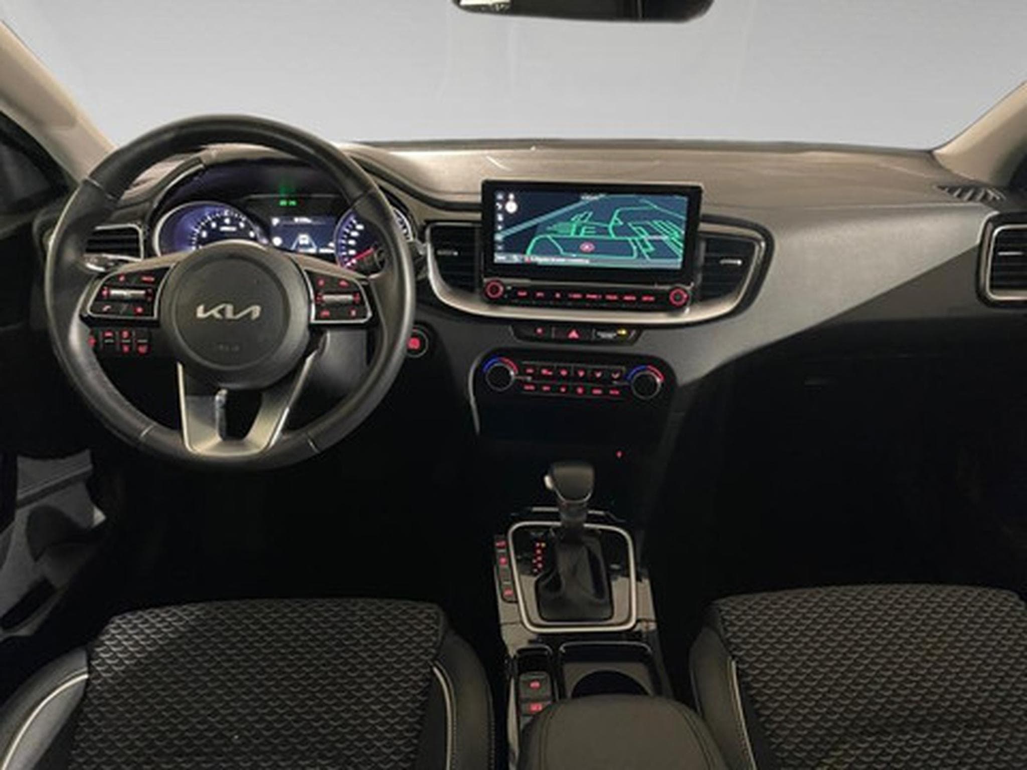 Kia XCeed 1.5 T-GDi 140 DCT Pulse (2024) - Photo 4