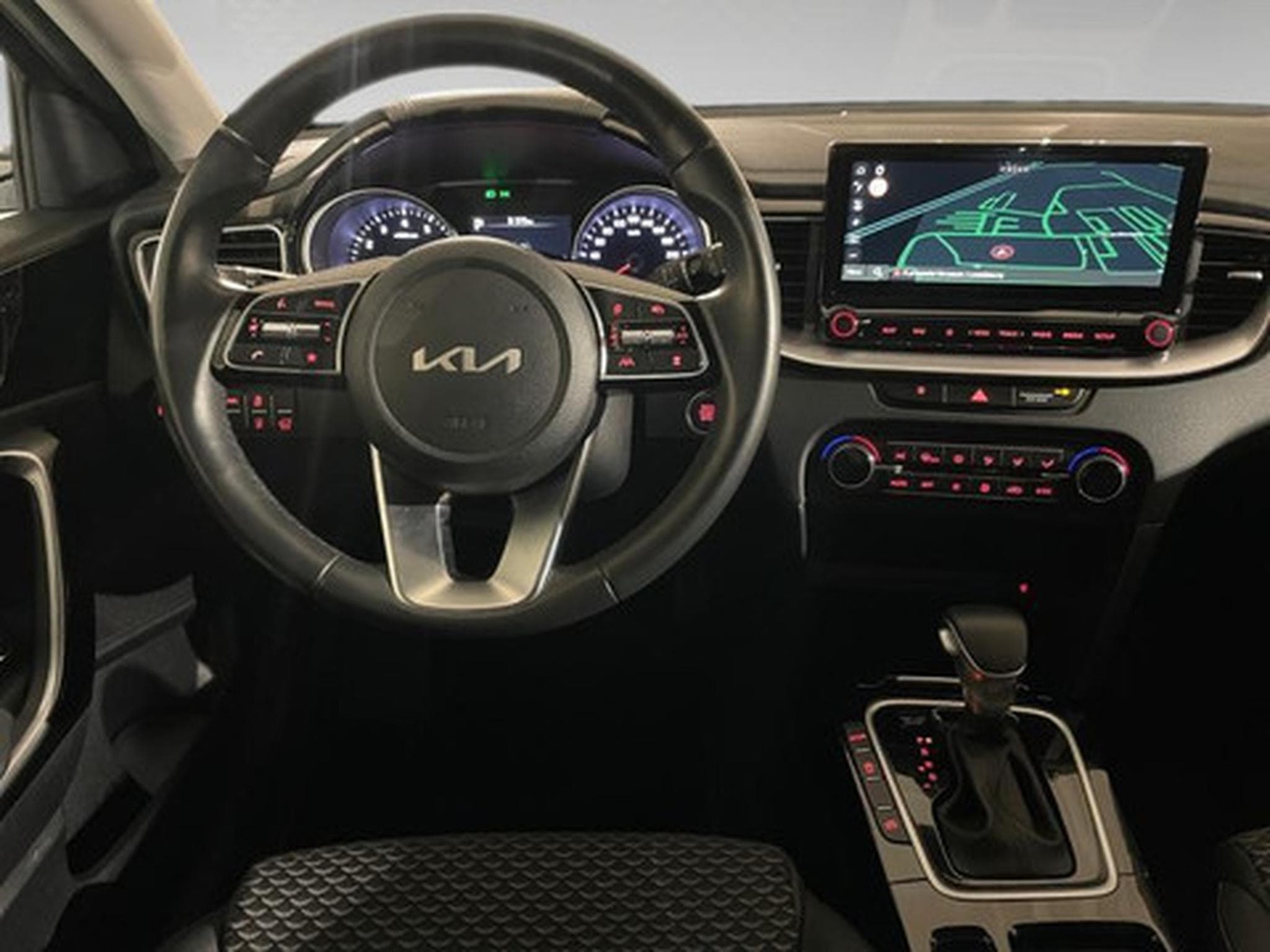 Kia XCeed 1.5 T-GDi 140 DCT Pulse (2024) - Photo 5
