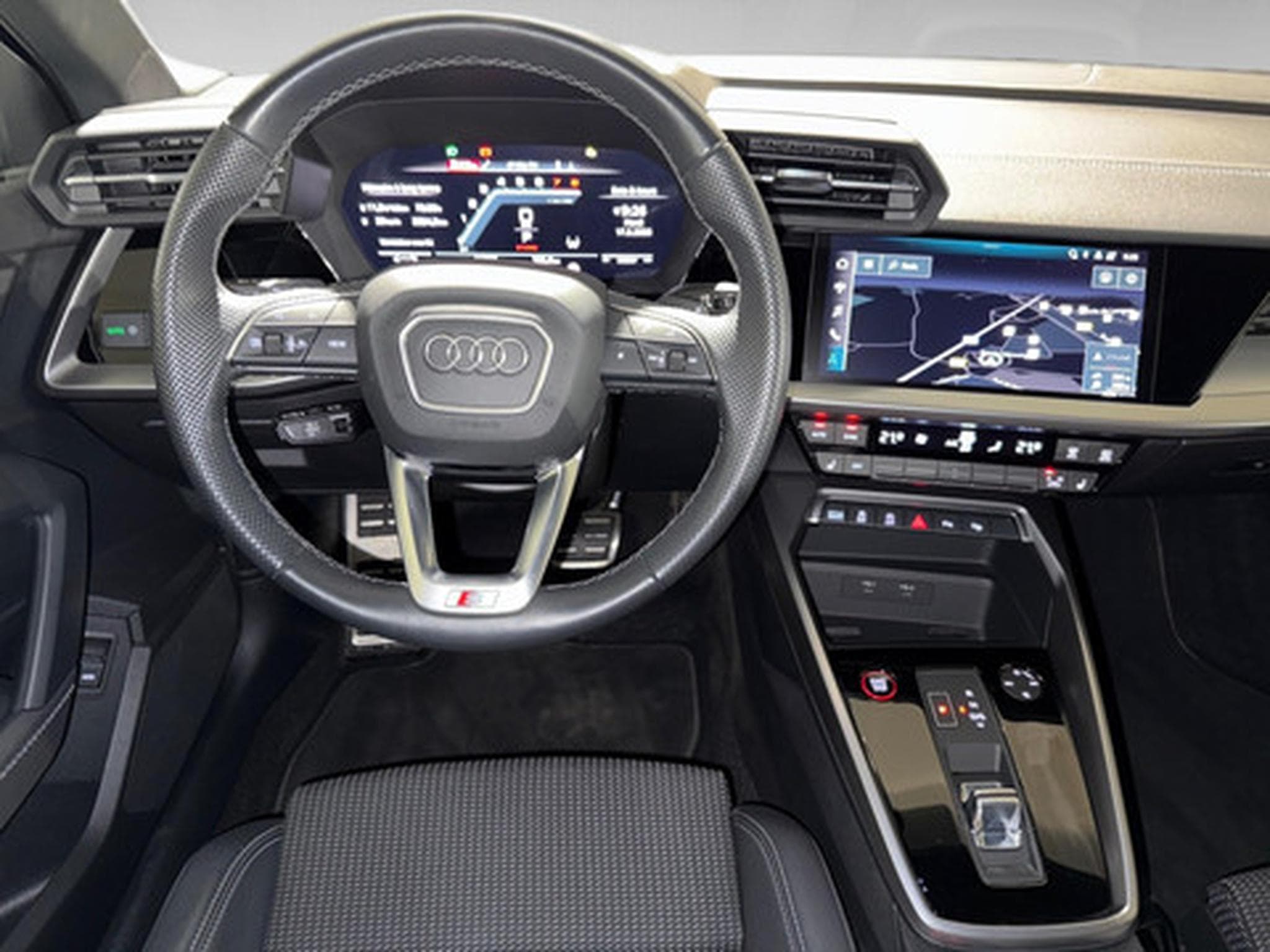 Audi A3 Limousine TFSI S tronic quattro (2024) - Photo 6