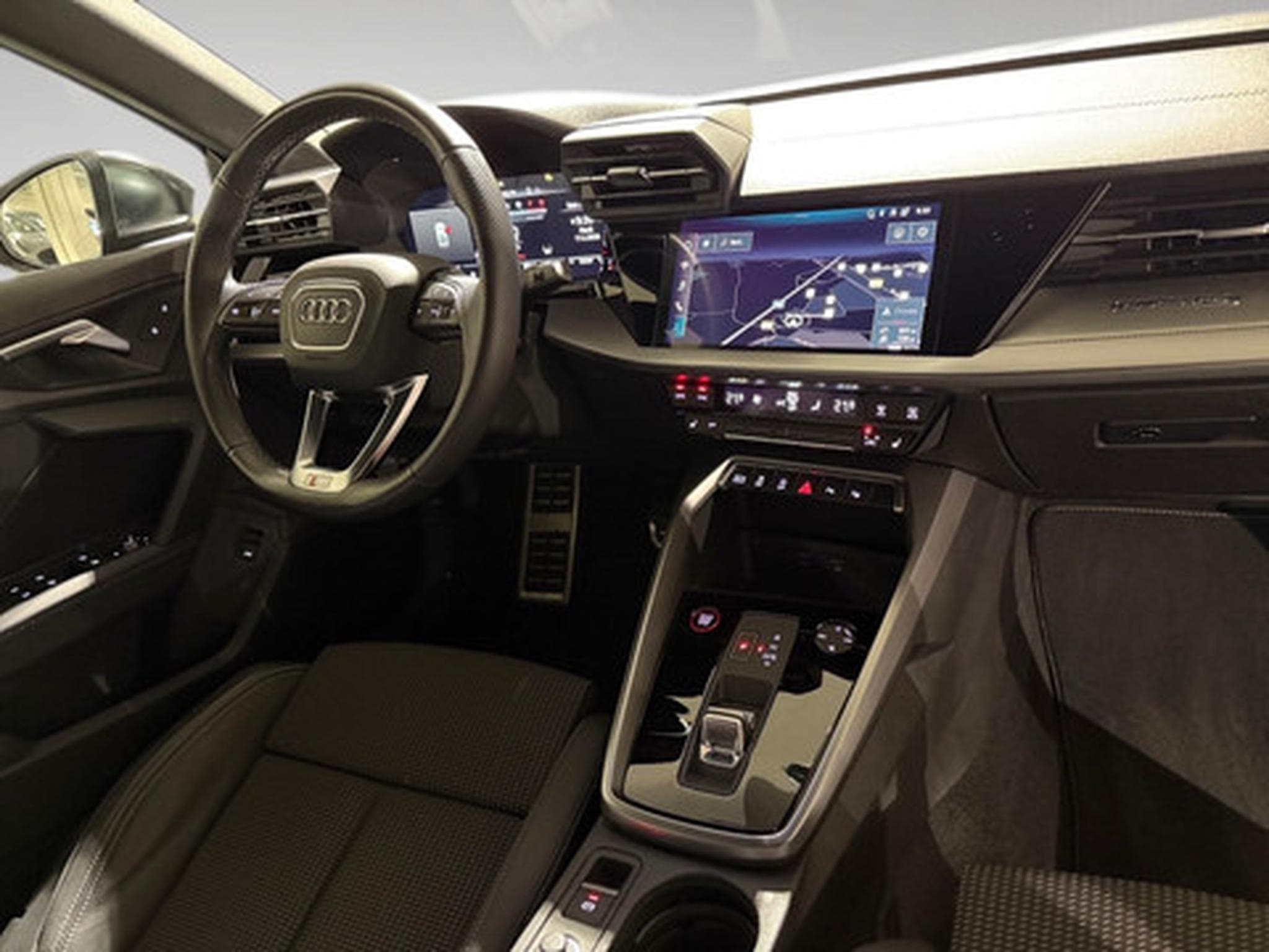 Audi A3 Limousine TFSI S tronic quattro (2024) - Photo 7