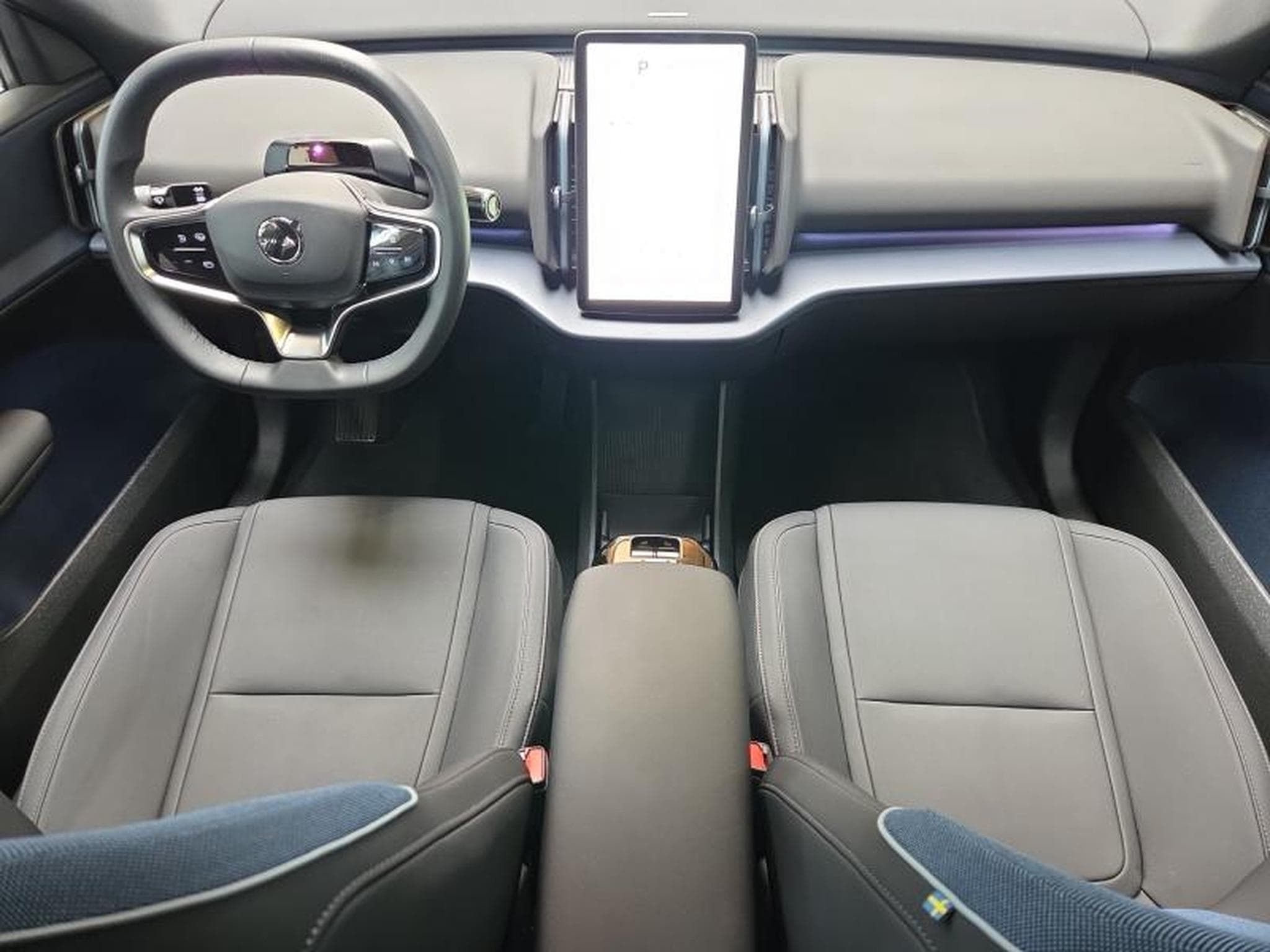 Volvo EX30 Plus SMER / Elecrique (2024) - Photo 3