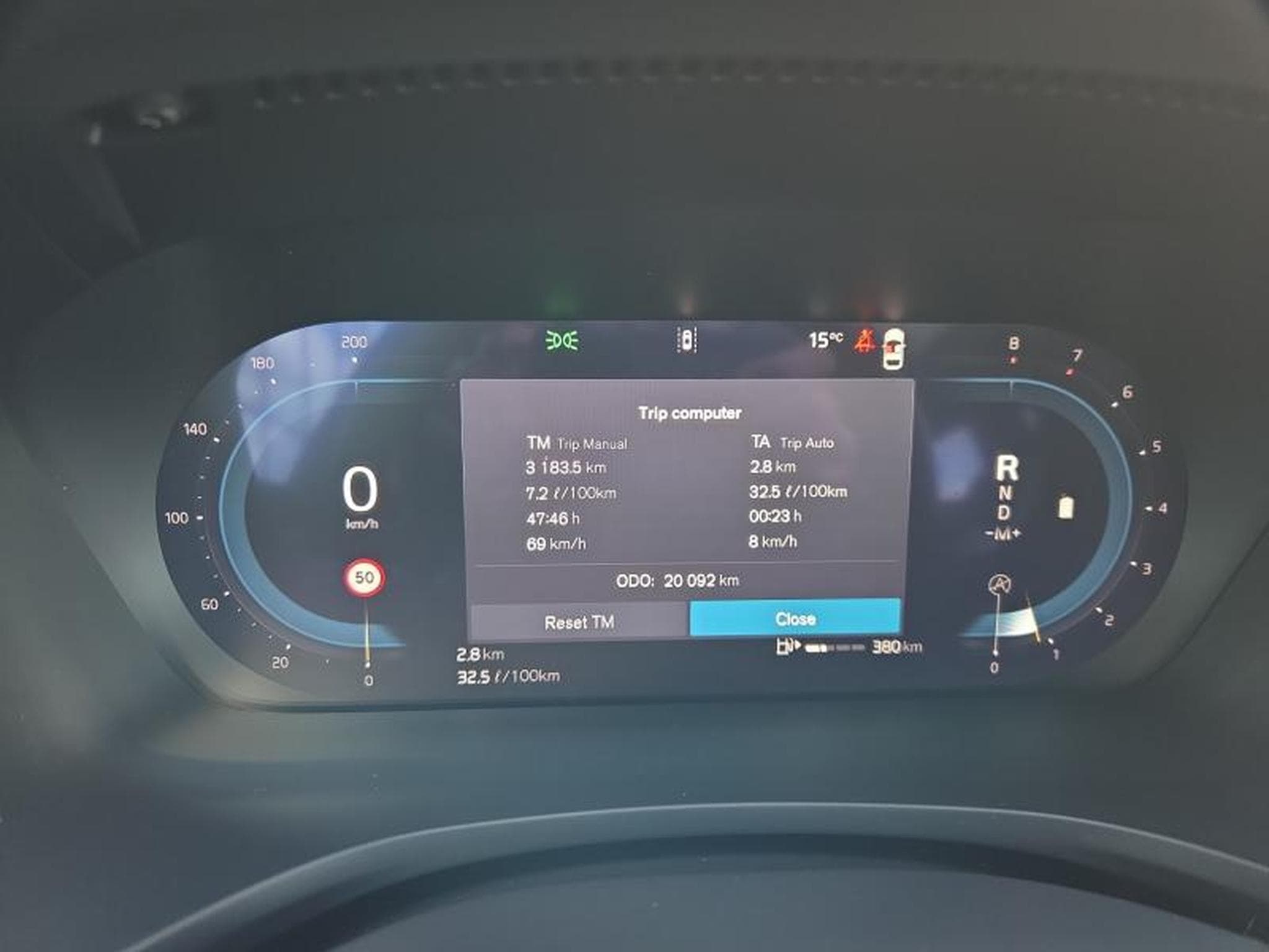 Volvo V60 B4 Plus Dark / Essence (2025) - Photo 18