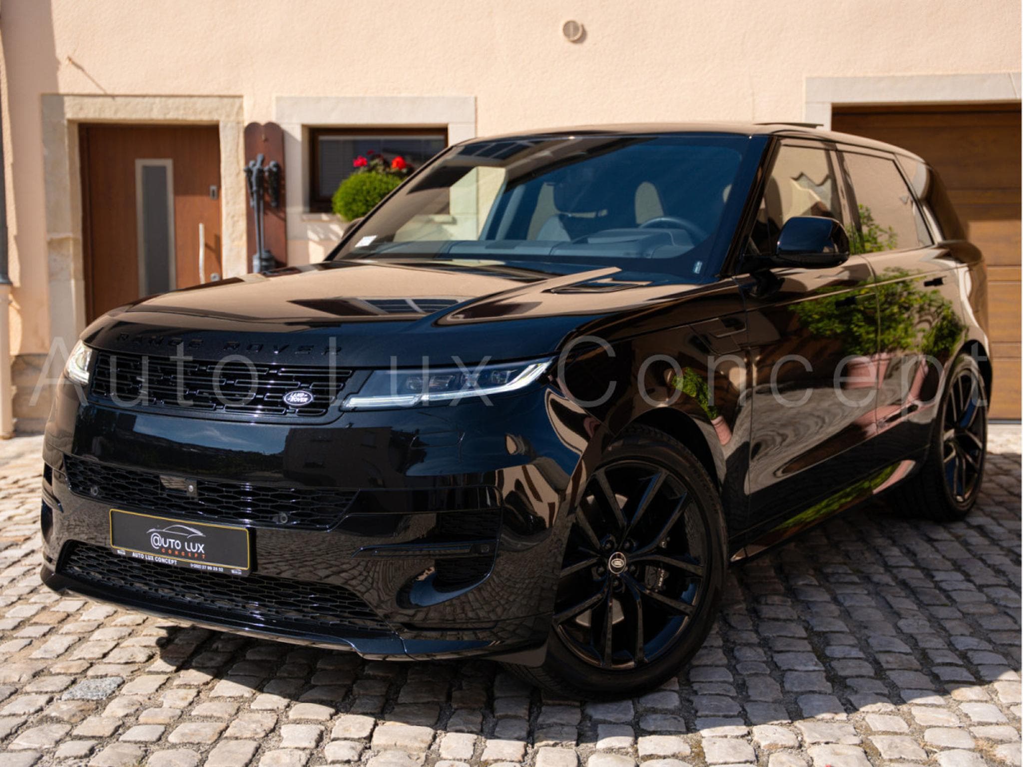 Land-Rover Range Rover Sport P460e Dynamic HSE AWD (2024) - Photo 1