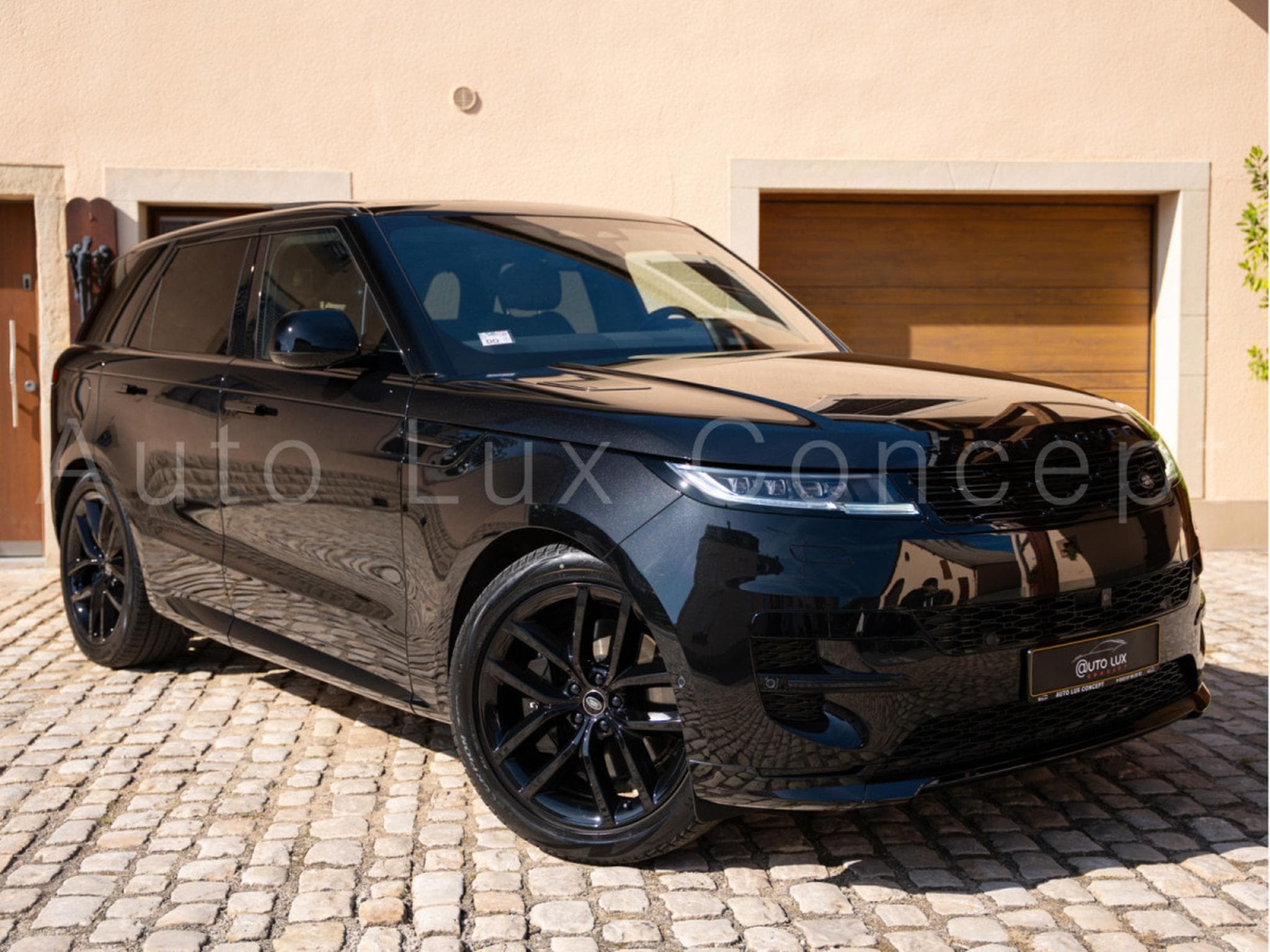 Land-Rover Range Rover Sport P460e Dynamic HSE AWD (2024) - Photo 2