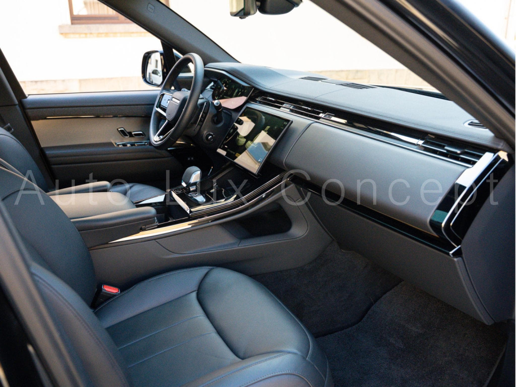 Land-Rover Range Rover Sport P460e Dynamic HSE AWD (2024) - Photo 8