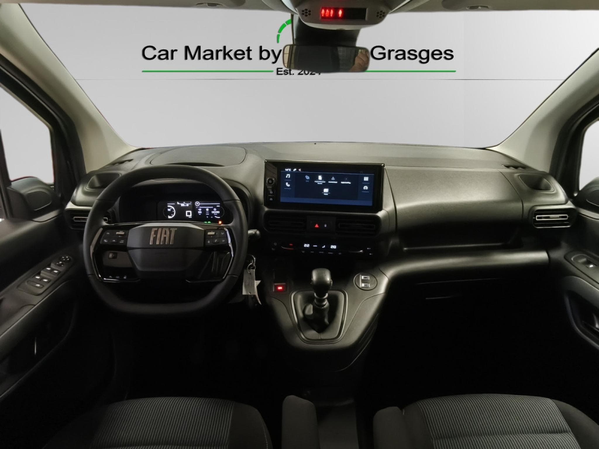 Fiat Doblo Kombi 1.5 BlueHDI (2024) - Photo 10