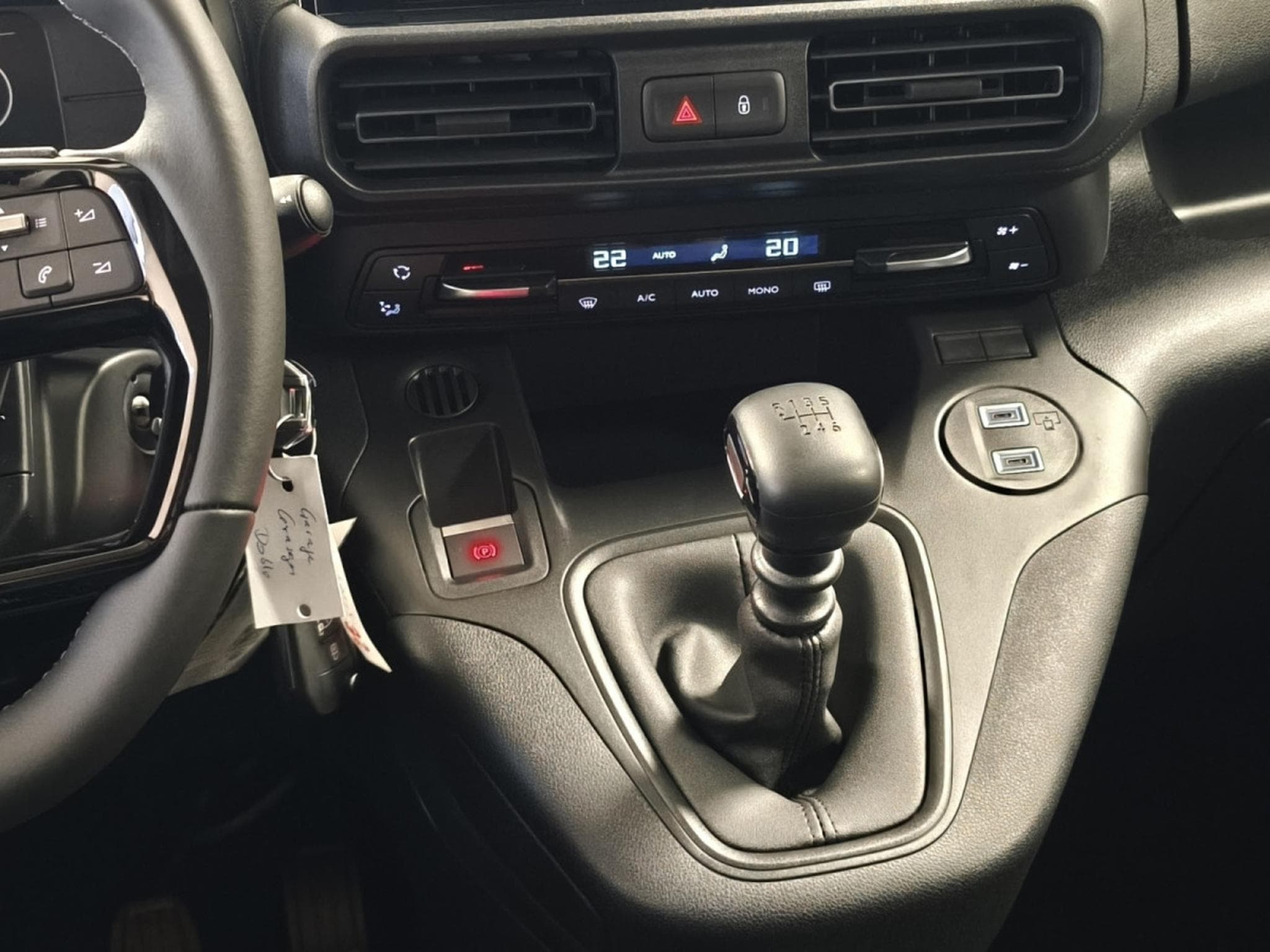 Fiat Doblo Kombi 1.5 BlueHDI (2024) - Photo 15
