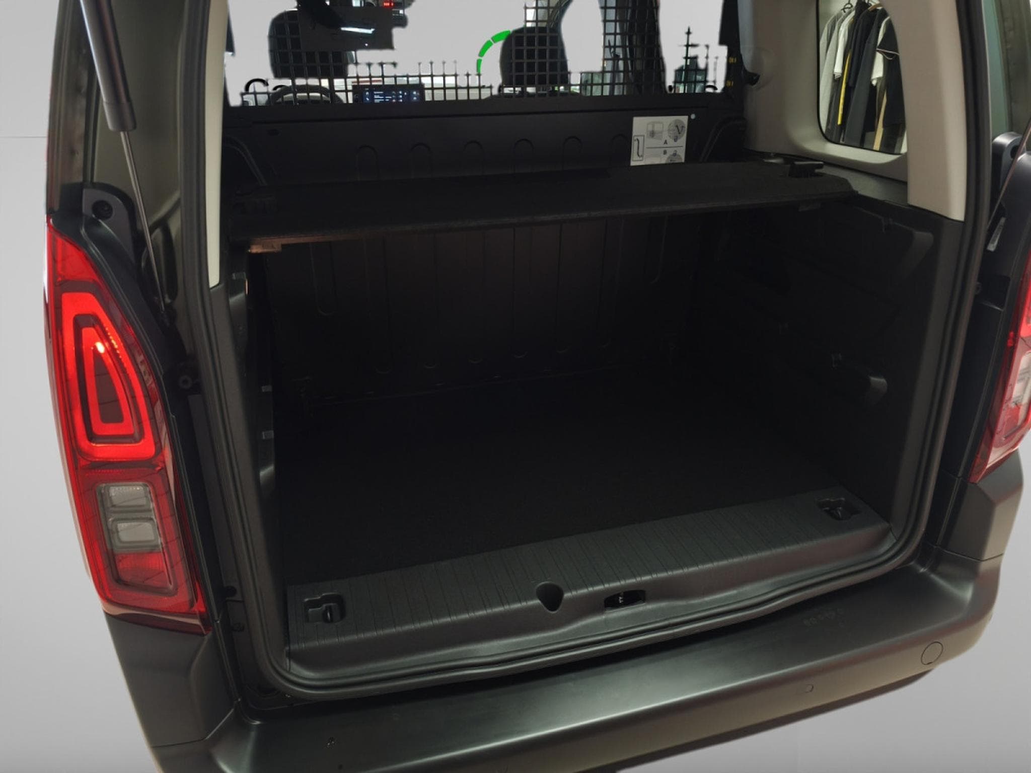 Fiat Doblo Kombi 1.5 BlueHDI (2024) - Photo 6