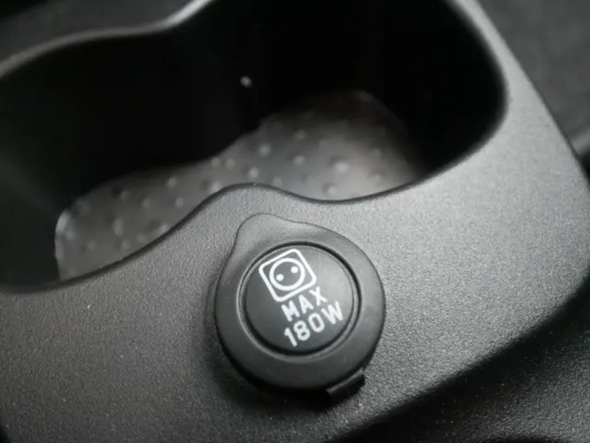 Fiat Panda ICON HYBRID 1.0 GSE (2026) - Photo 22