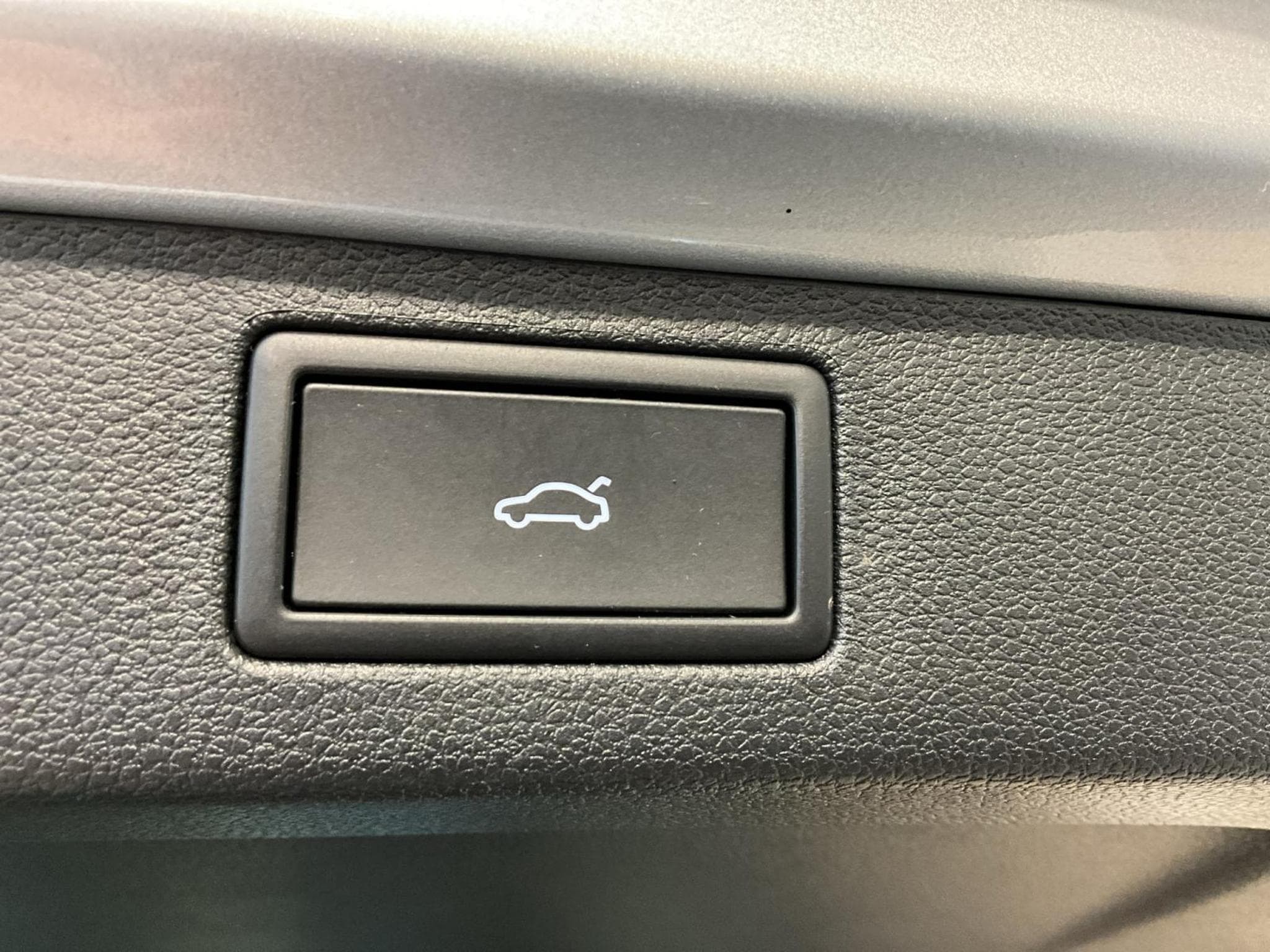 Skoda Kamiq Monte-Carlo+BVM+Pano+LED (2025) - Photo 19