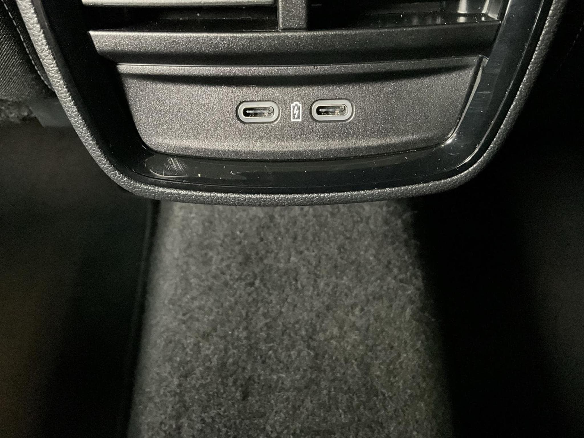 Skoda Kamiq Monte-Carlo+BVM+Pano+LED (2025) - Photo 22