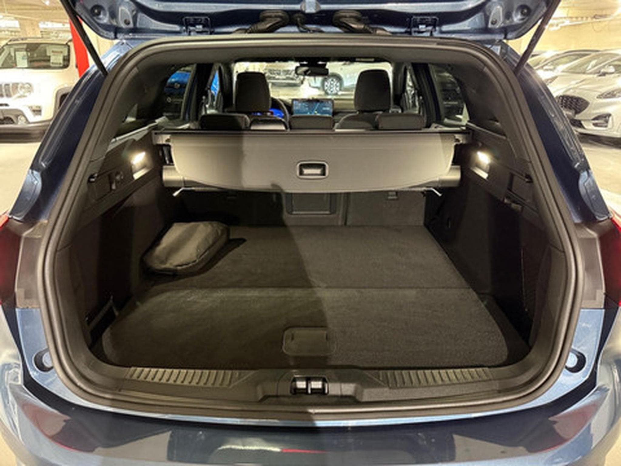 Ford Focus Clipper 1.0i EcoBoost MHEV 92kW ST-Line X (2023) - Photo 11