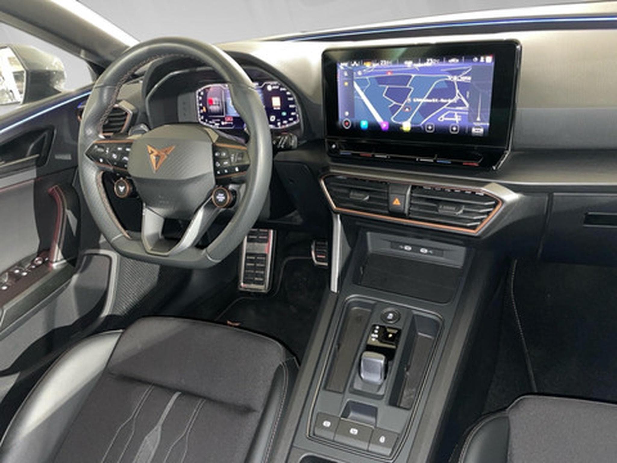 Cupra Leon 2.0 TSI EVO 221kW VZ DSG (2022) - Photo 7