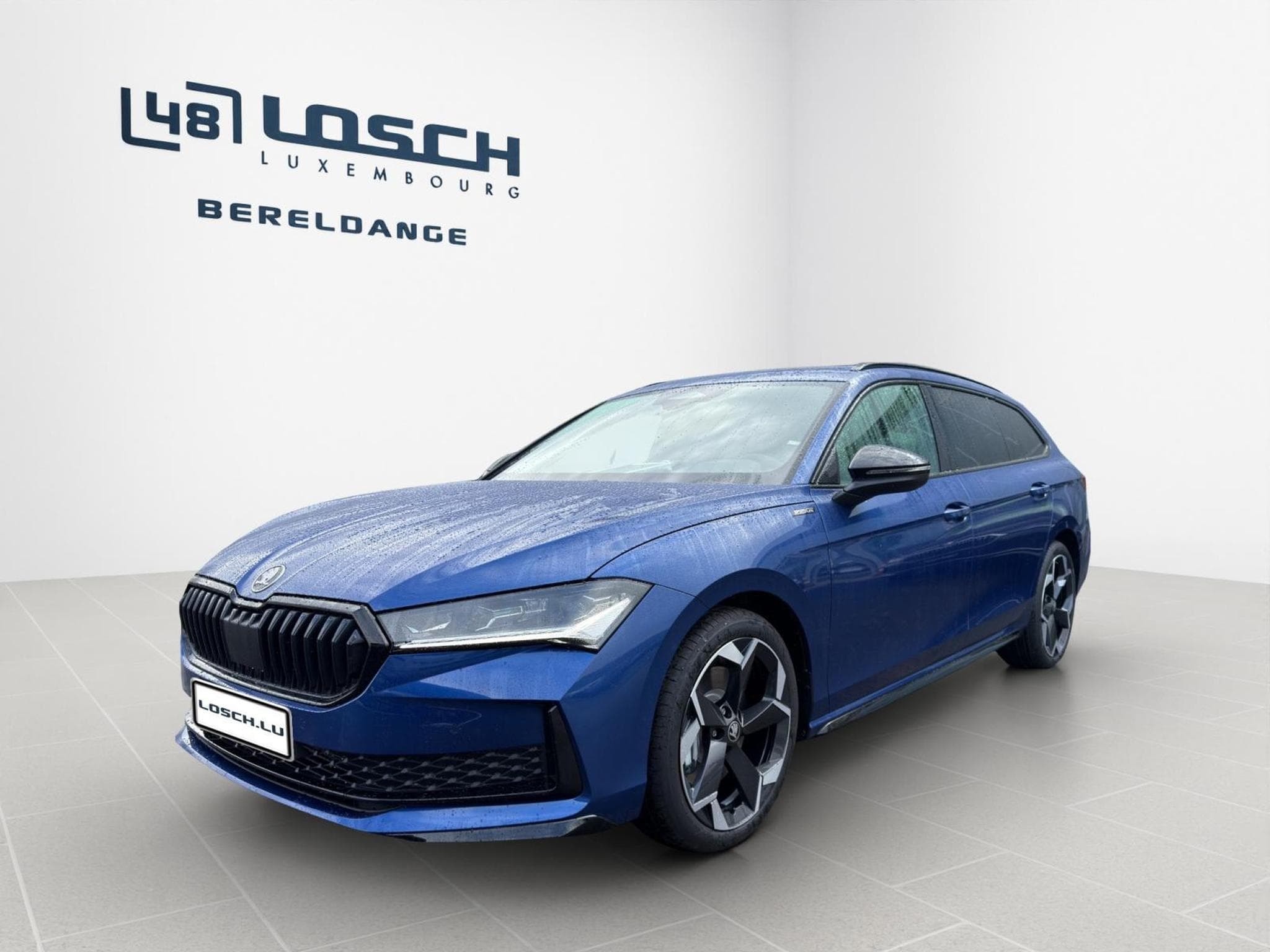 Skoda Superb Sportline (2026) - Photo 1