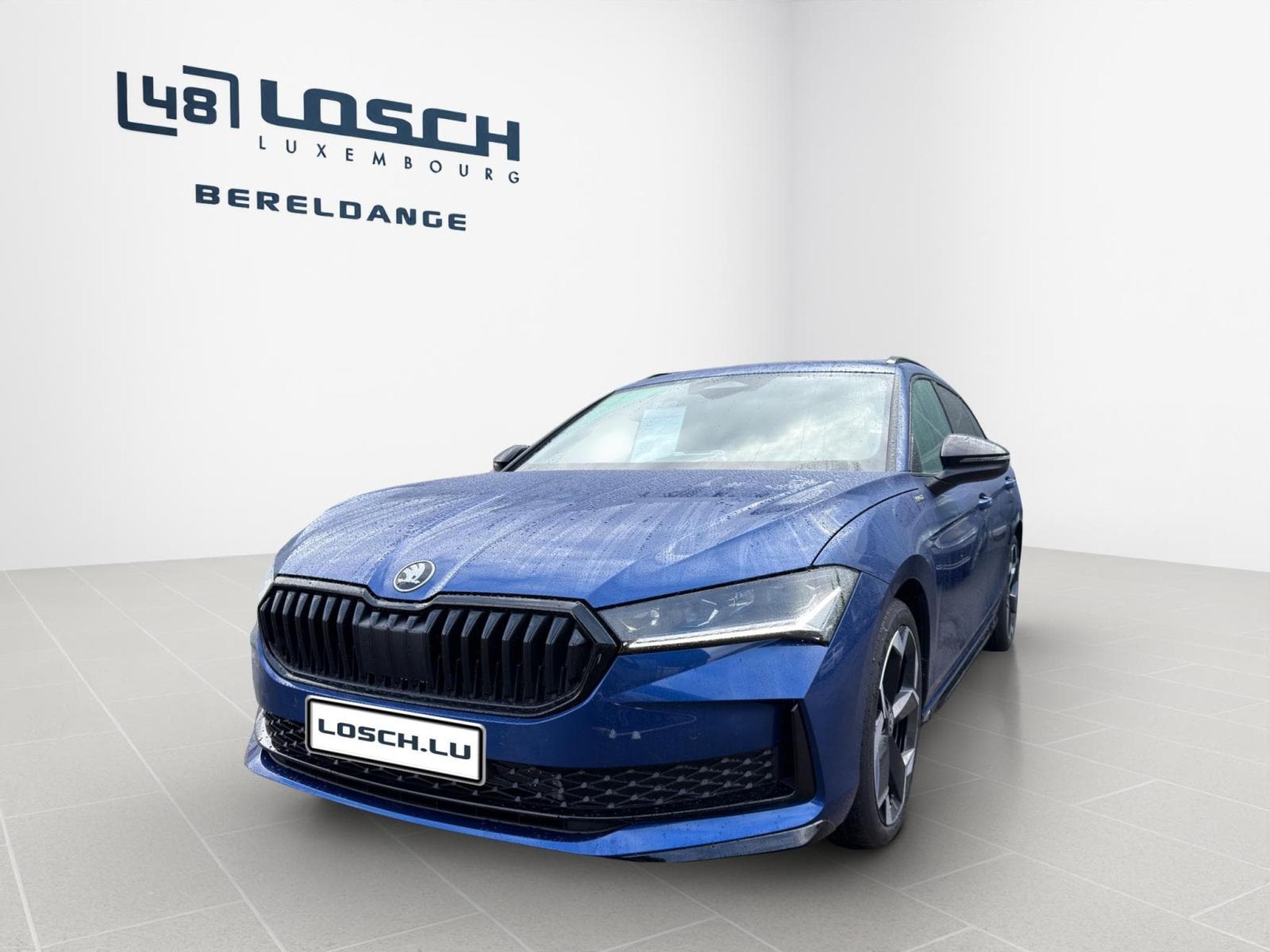Skoda Superb Sportline (2026) - Photo 2