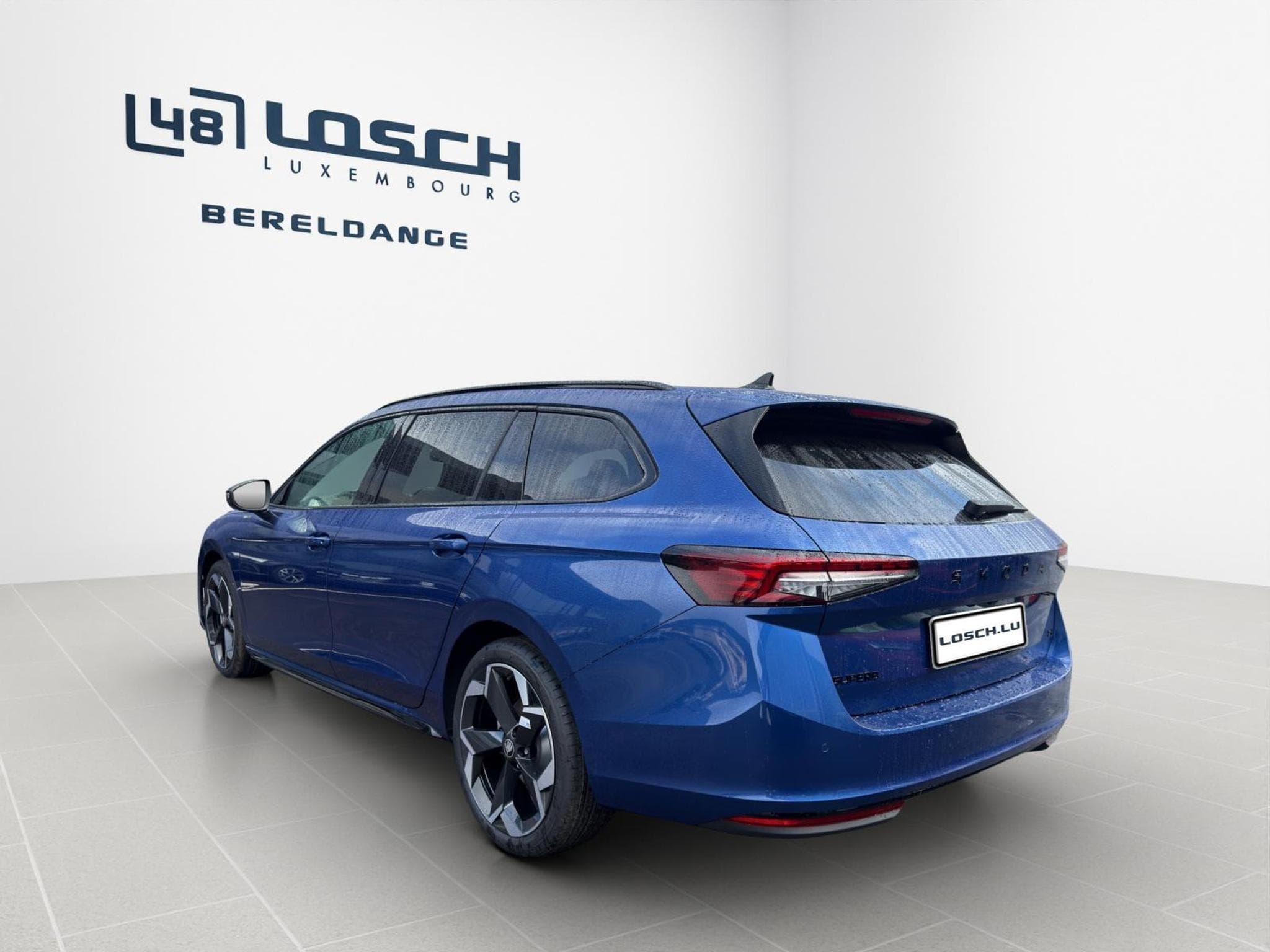 Skoda Superb Sportline (2026) - Photo 5