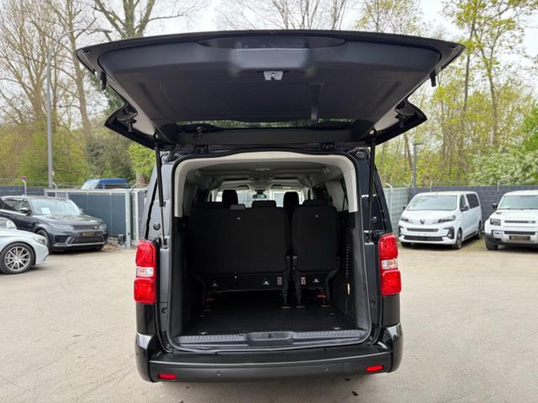 Citroën SpaceTourer SPACETOURER PLUS XL AUT..*1.HAND*NAVI*8 SITZER* (2024) - Photo 9