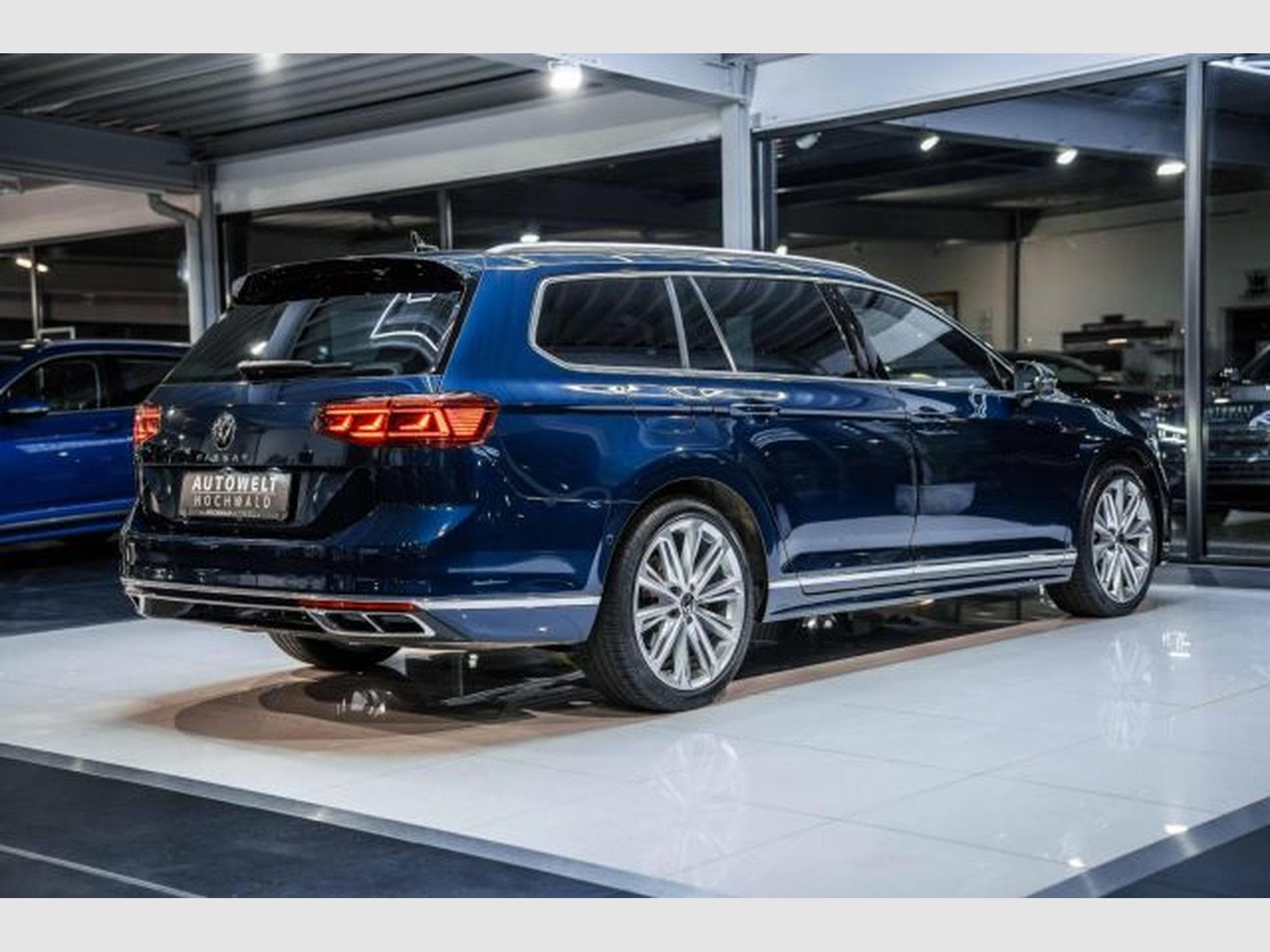 VW Passat Passat Variant 2.0 TDI DSG 2x R-Line STAHZG H&amp;K (2022) - Photo 14