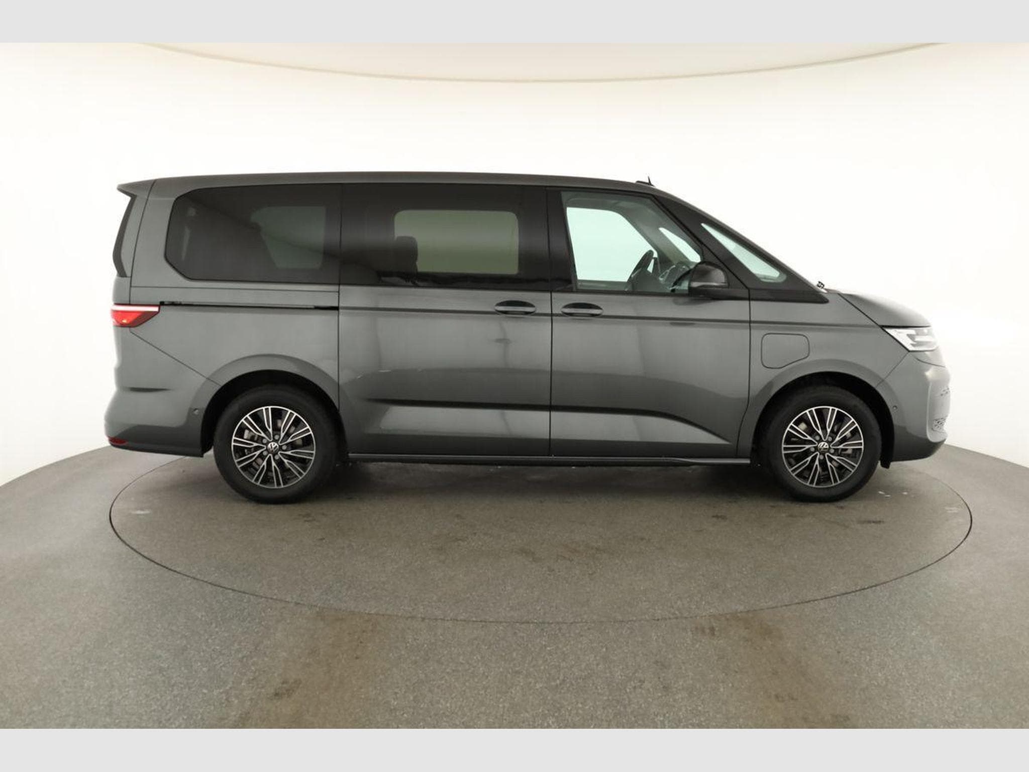 VW T7 eHybrid 4M Business (2026) - Photo 23