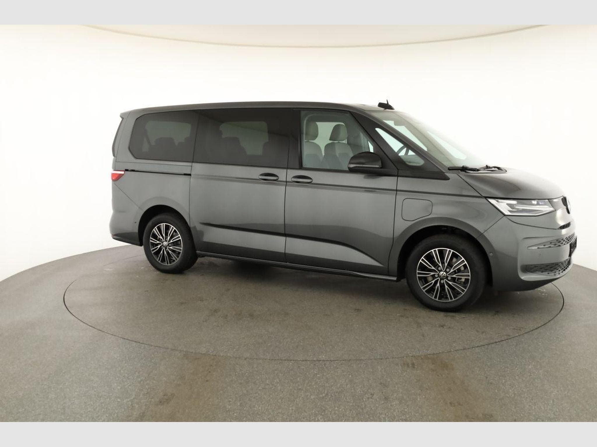 VW T7 eHybrid 4M Business (2026) - Photo 25