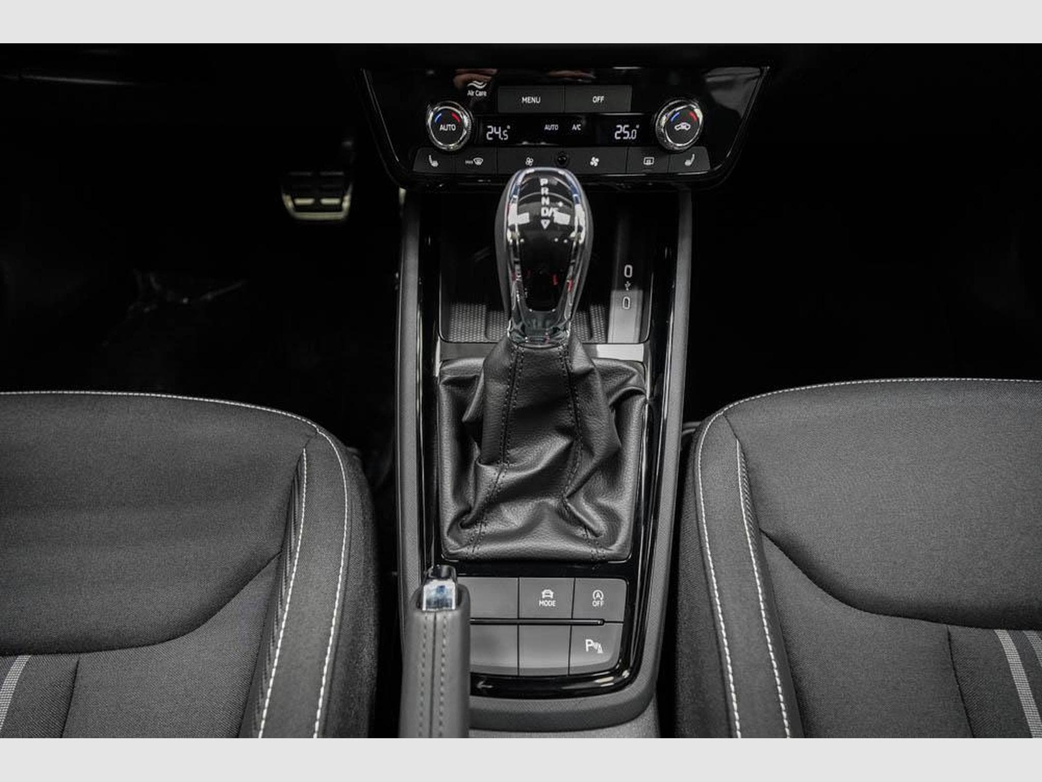 Skoda Scala 1,0 TSI DSG (2025) - Photo 11