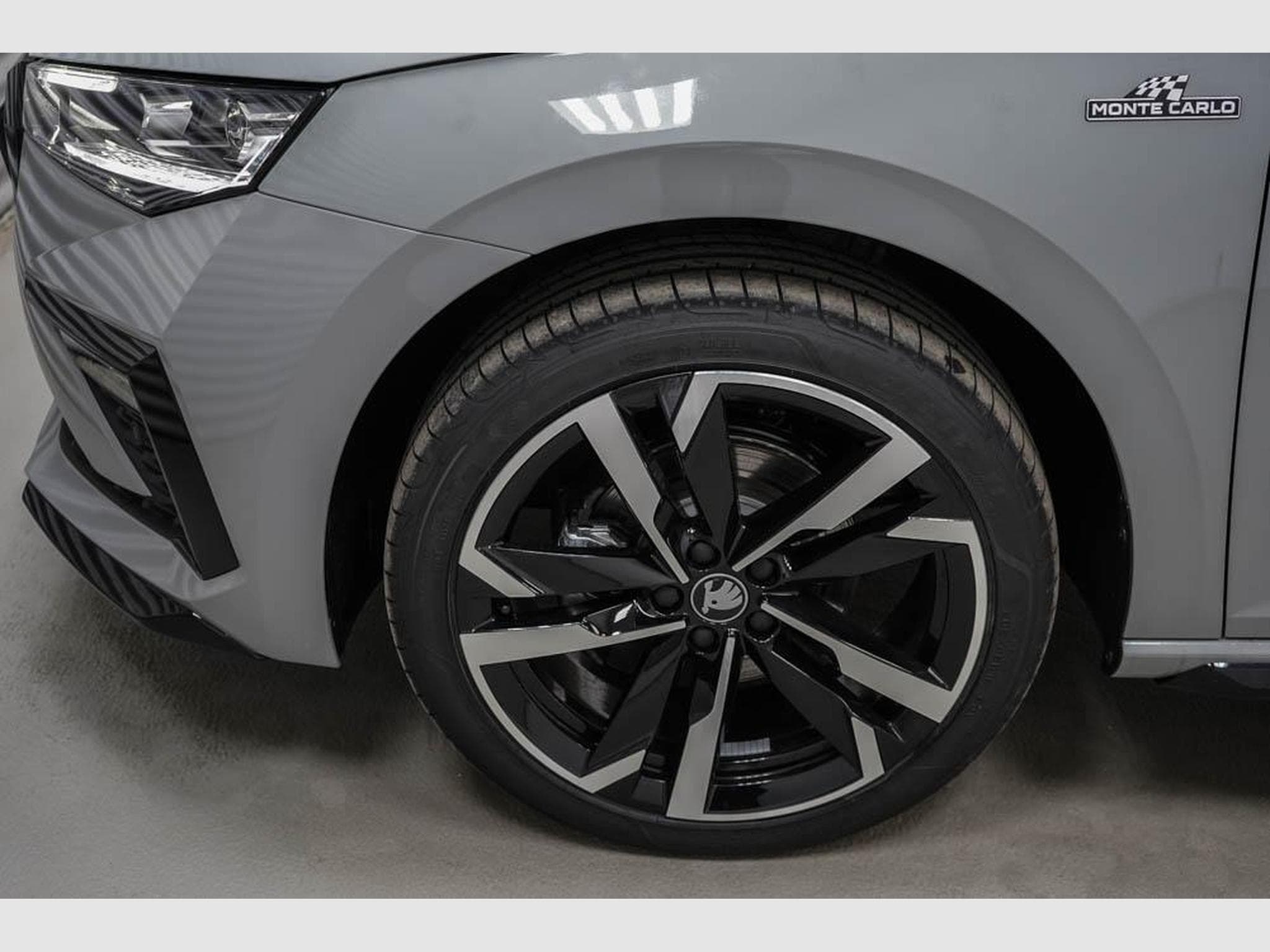 Skoda Scala 1,0 TSI DSG (2025) - Photo 5