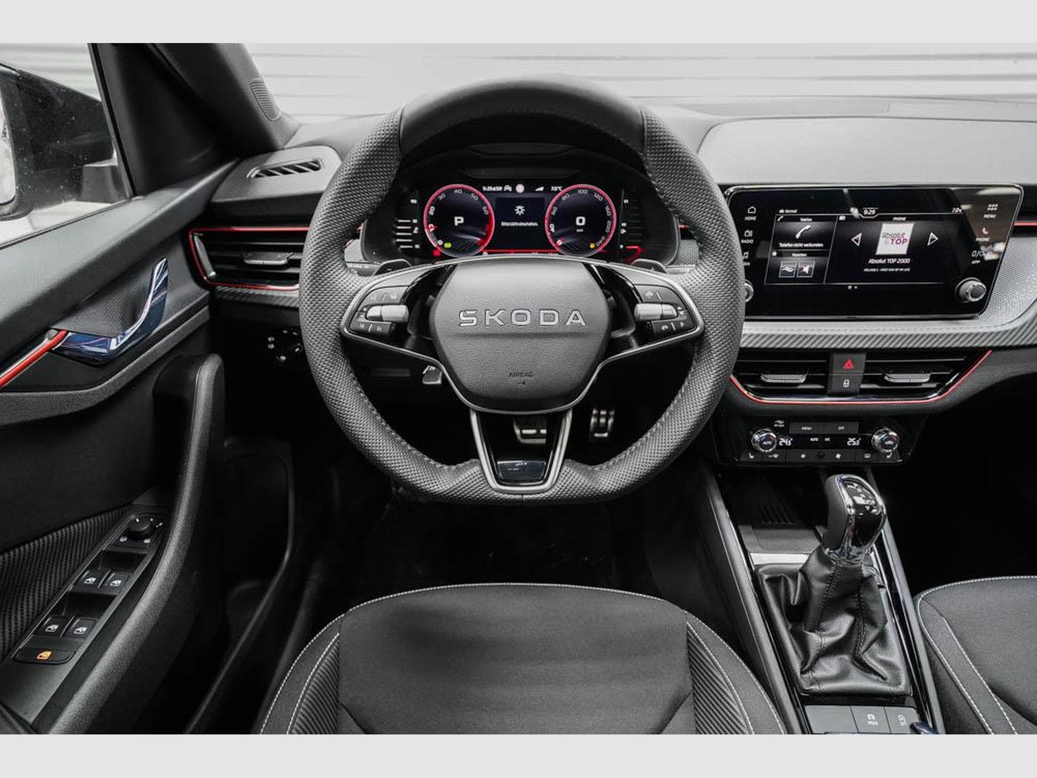 Skoda Scala 1,0 TSI DSG (2025) - Photo 8
