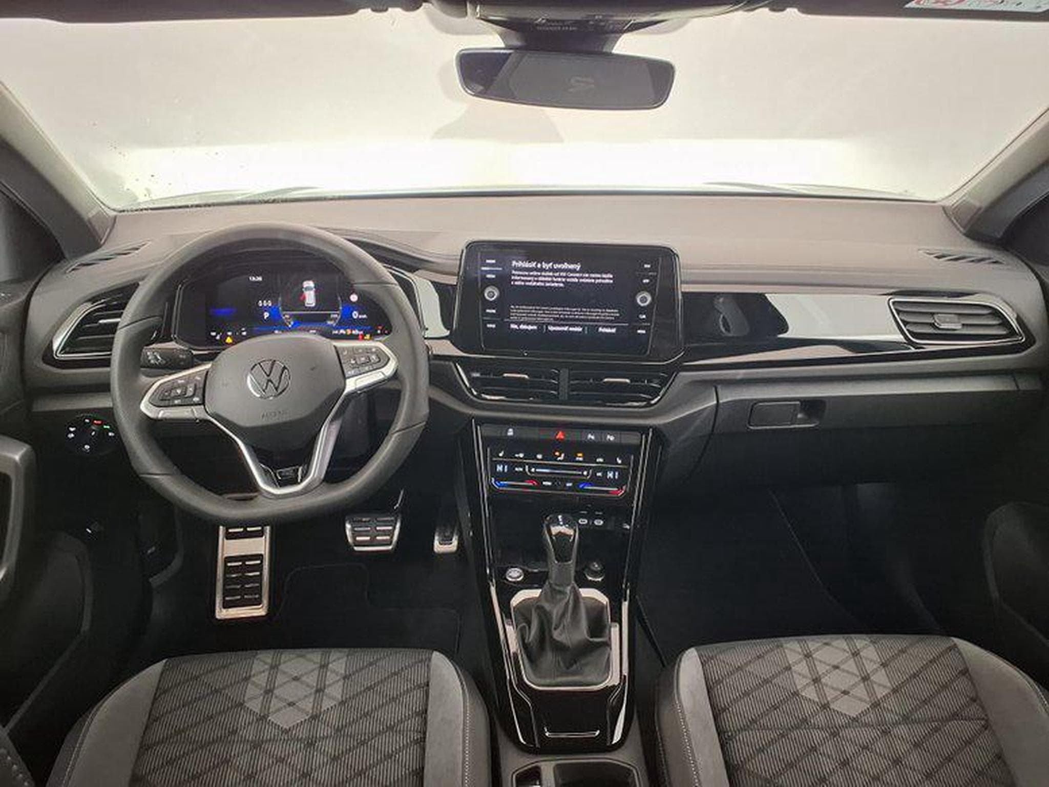 VW T-Roc R-Line 1.5 TSI 7-Gang-DSG (2025) - Photo 11