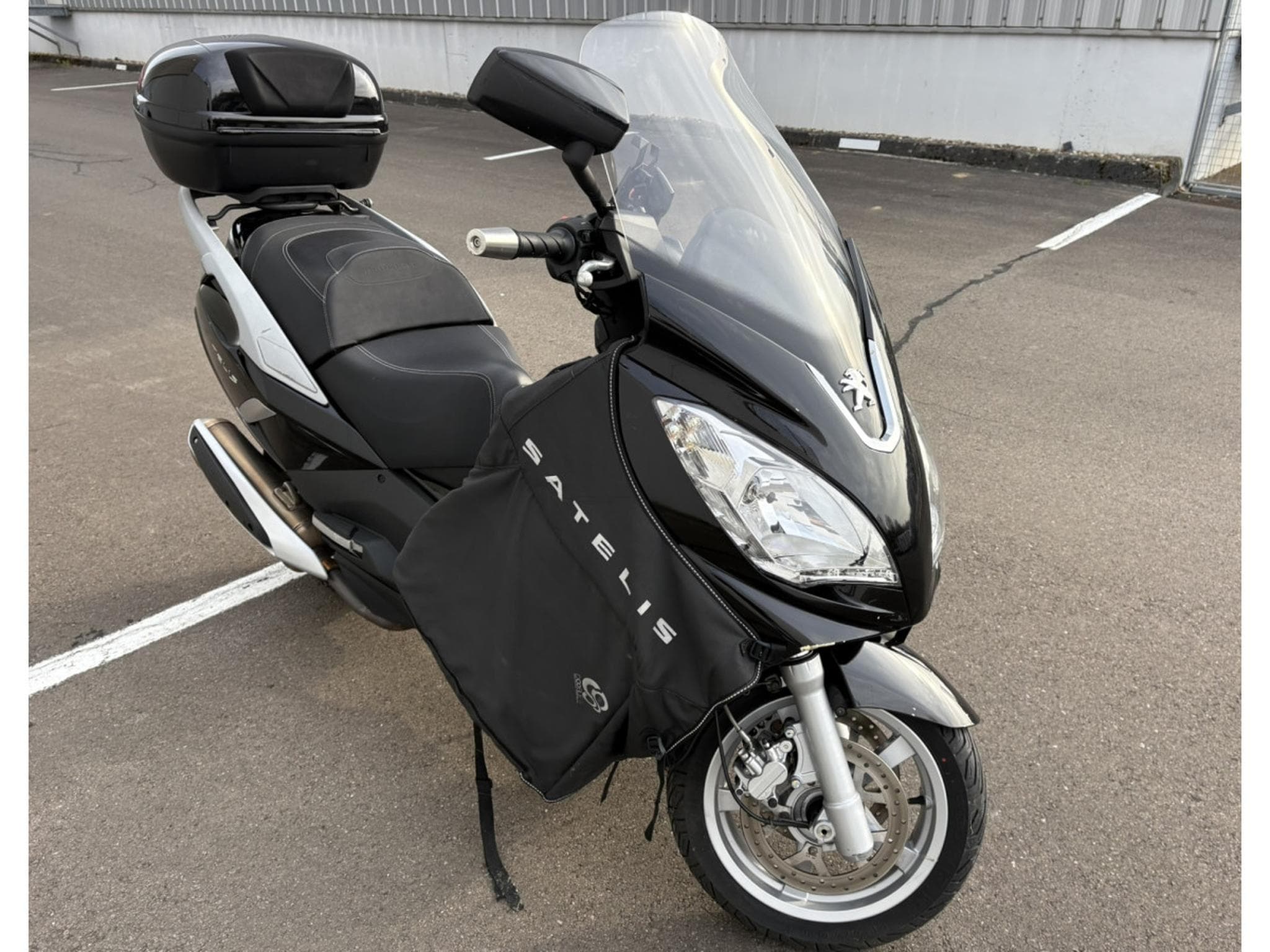Peugeot Satelis 400 (2015) - Photo 1