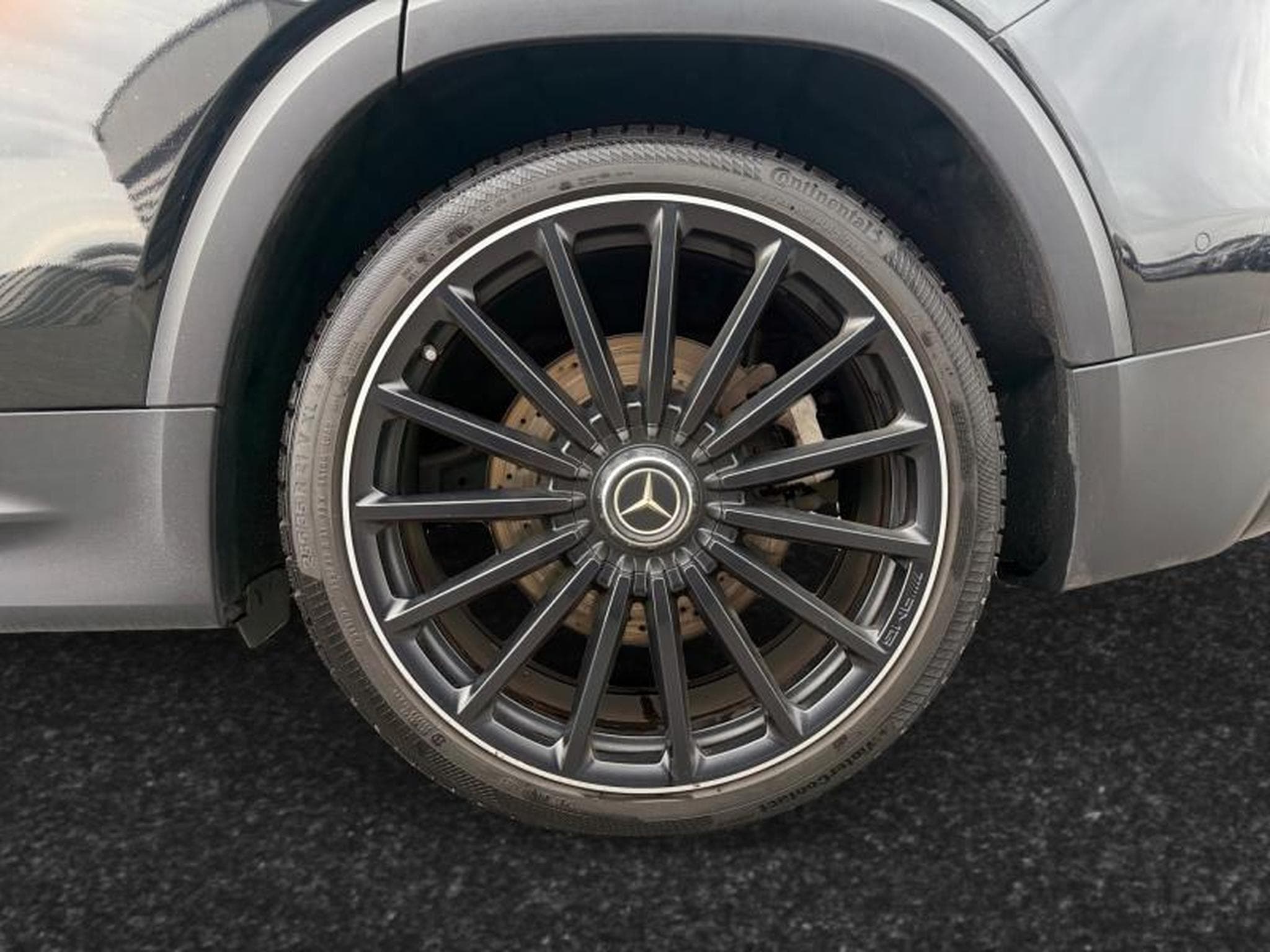 Mercedes GLB 35 AMG 4 MATIC Premium Plus / Essence (2021) - Photo 9
