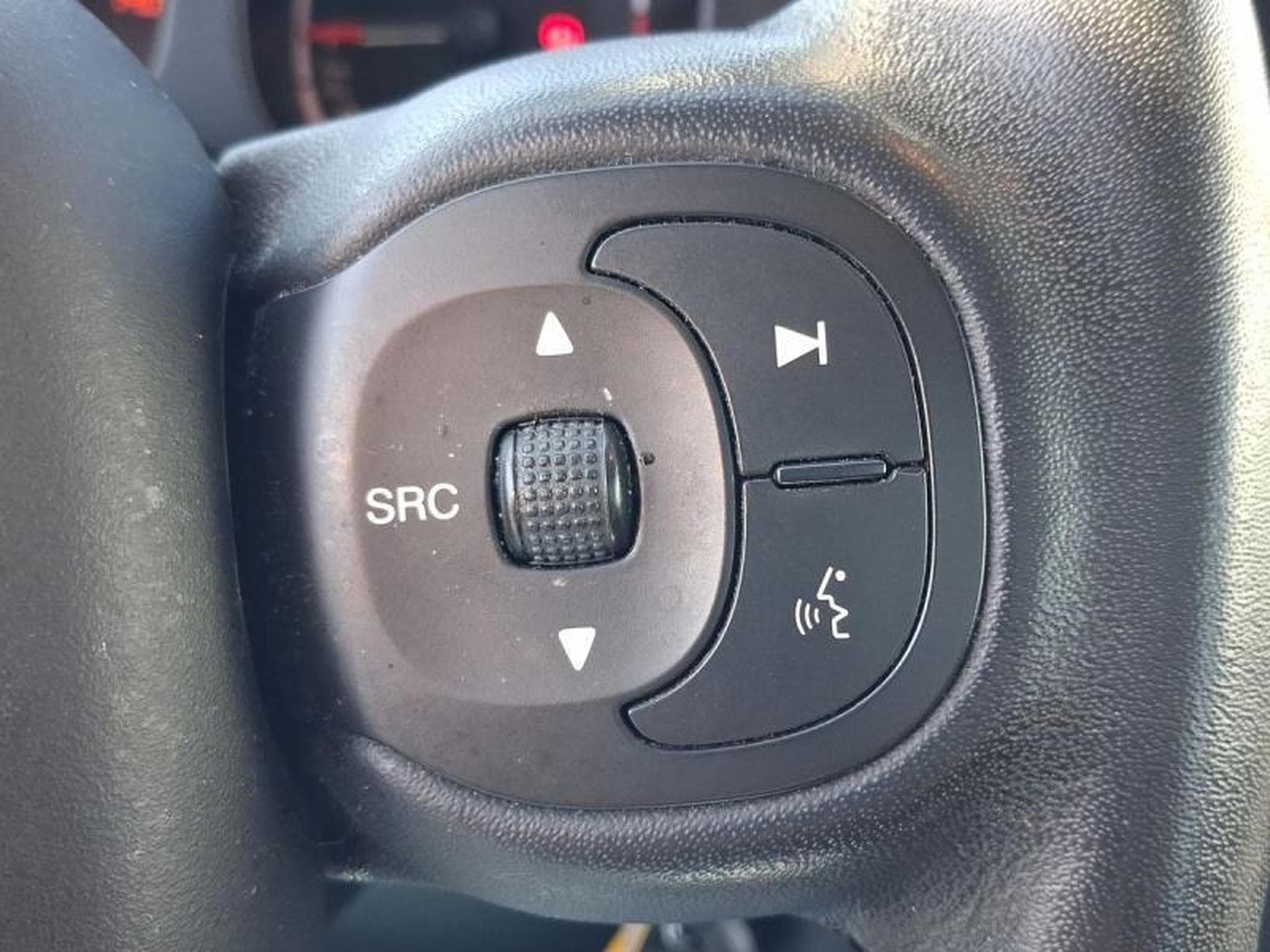 Fiat Panda RED 4Q (2022) - Photo 18