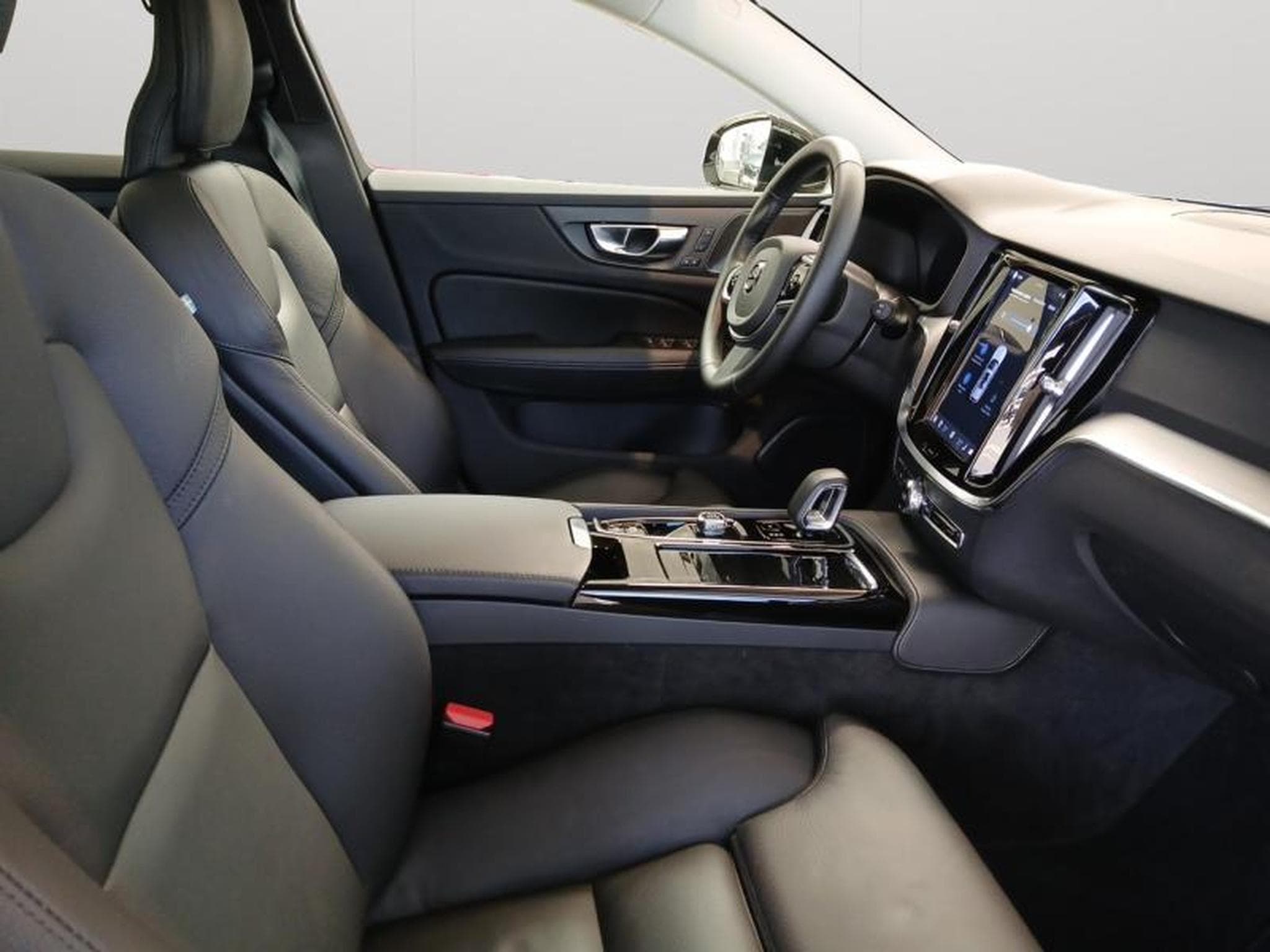 Volvo V60 T6 Plus Bright  / Hybride (2025) - Photo 13