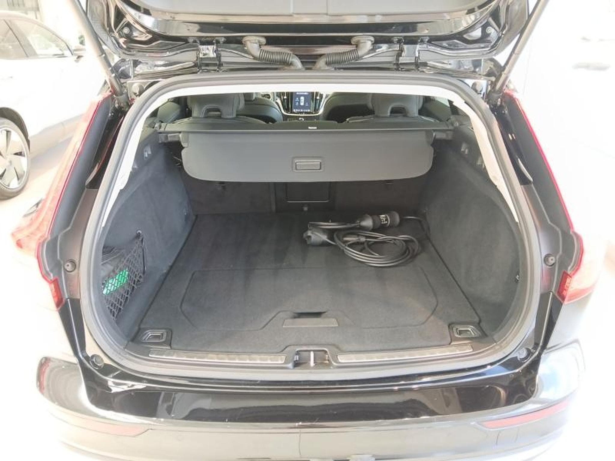 Volvo V60 T6 Plus Bright  / Hybride (2025) - Photo 16