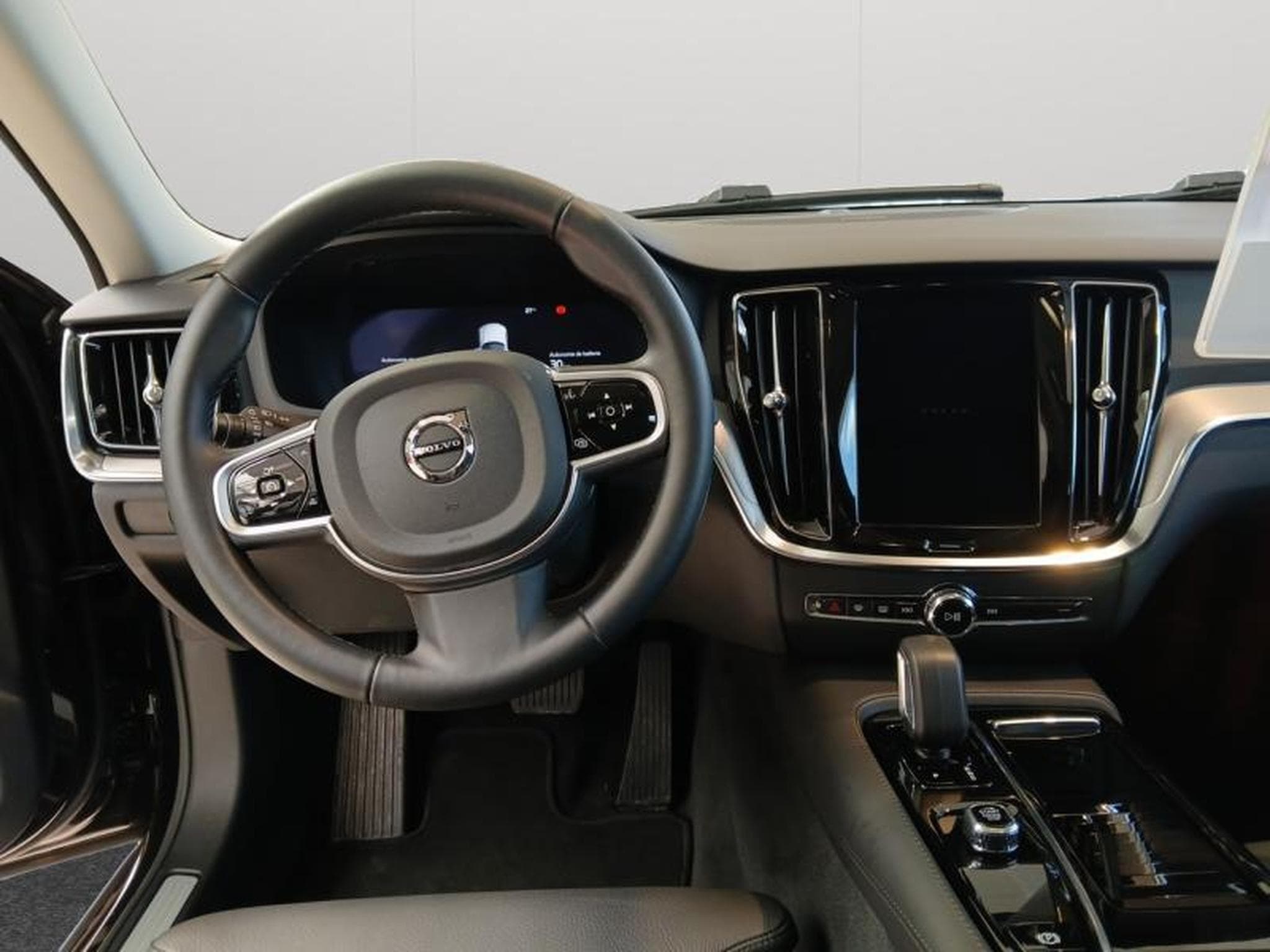 Volvo V60 T6 Plus Bright  / Hybride (2025) - Photo 8