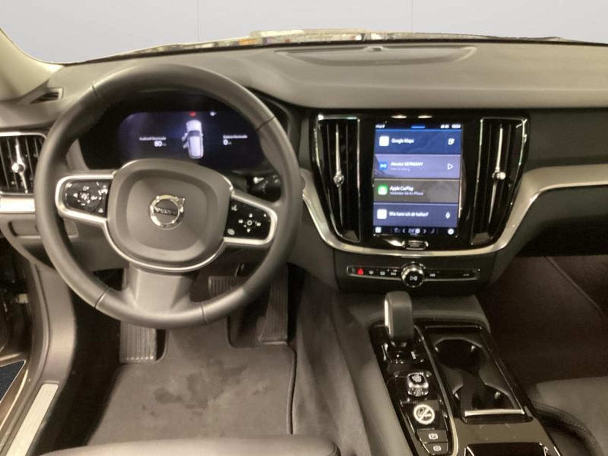 Volvo V60 T6 Plus Dark / Hybride (2025) - Photo 3